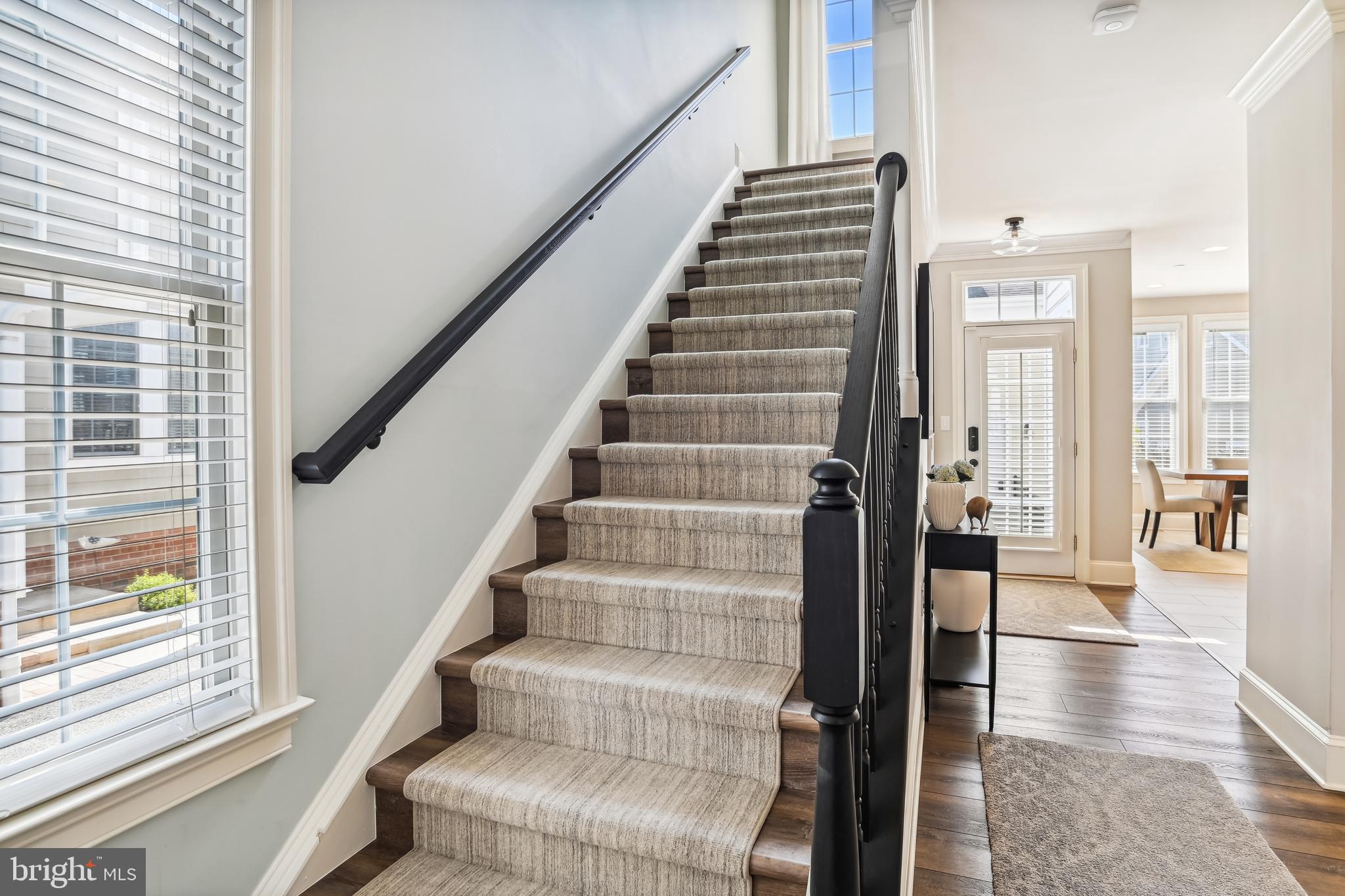 MURRAY HILL - Residential