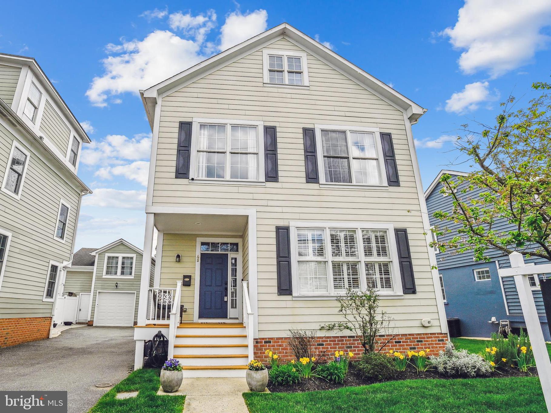 MURRAY HILL - Residential