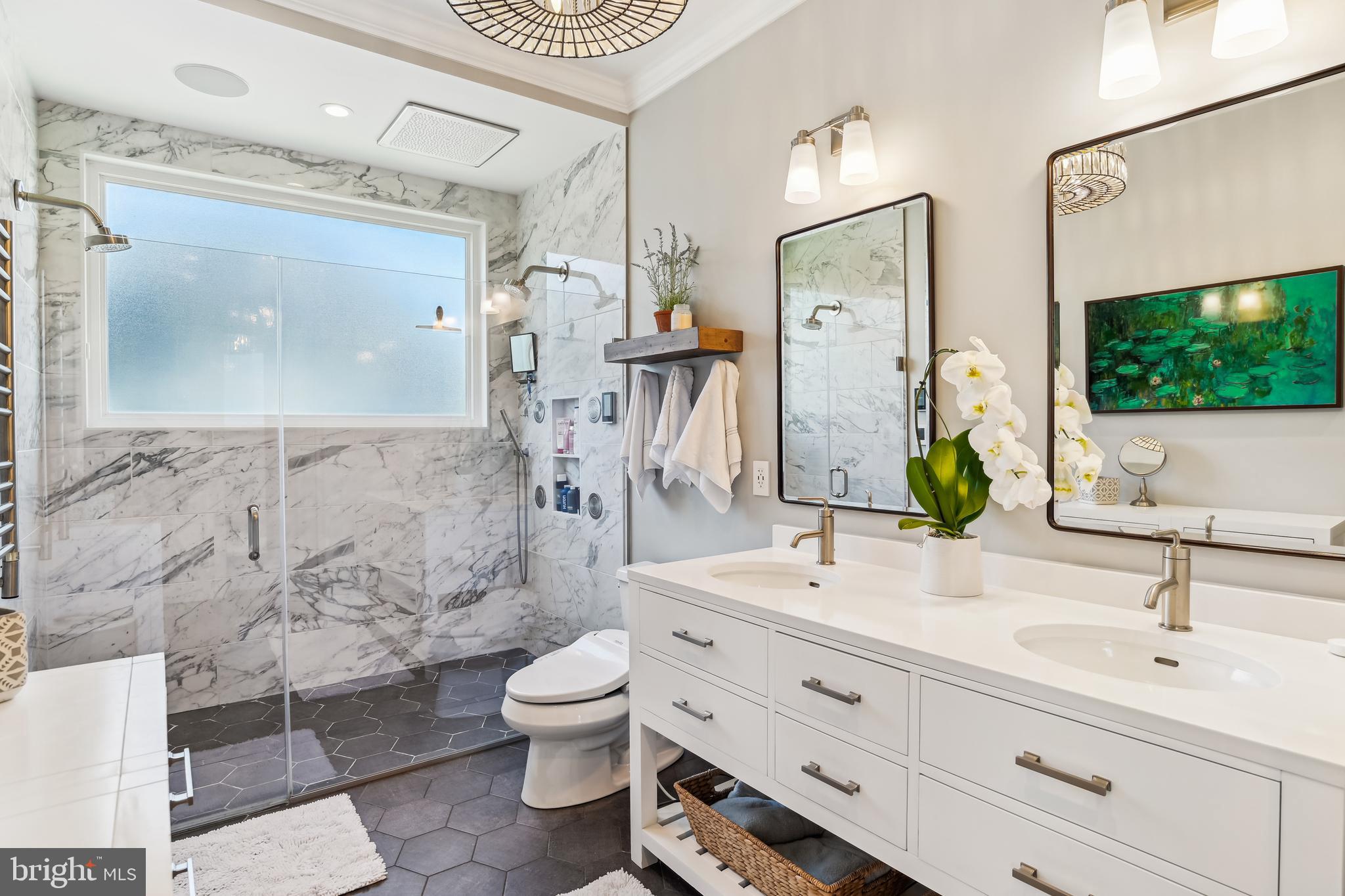 MURRAY HILL - Residential