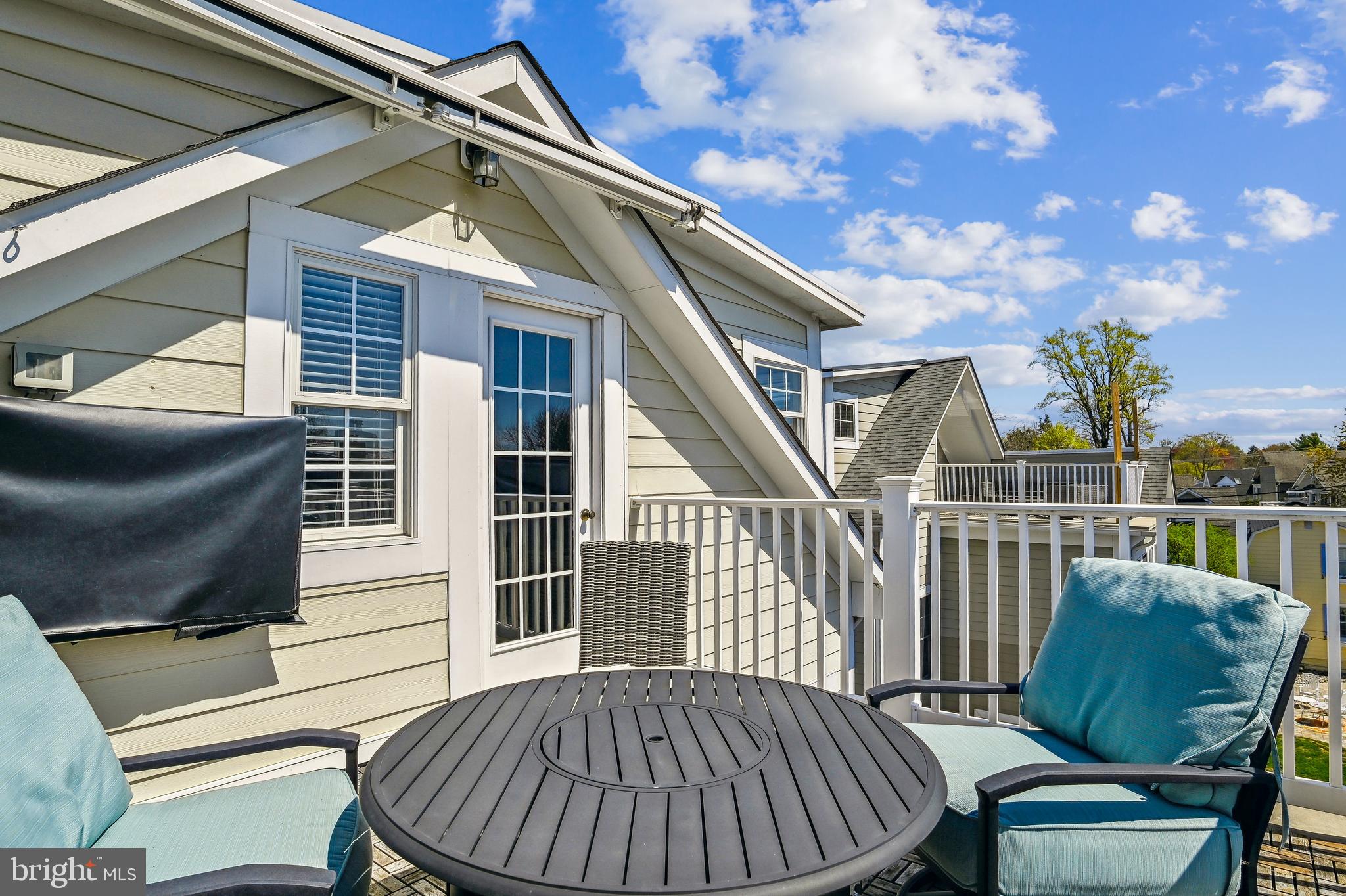 MURRAY HILL - Residential