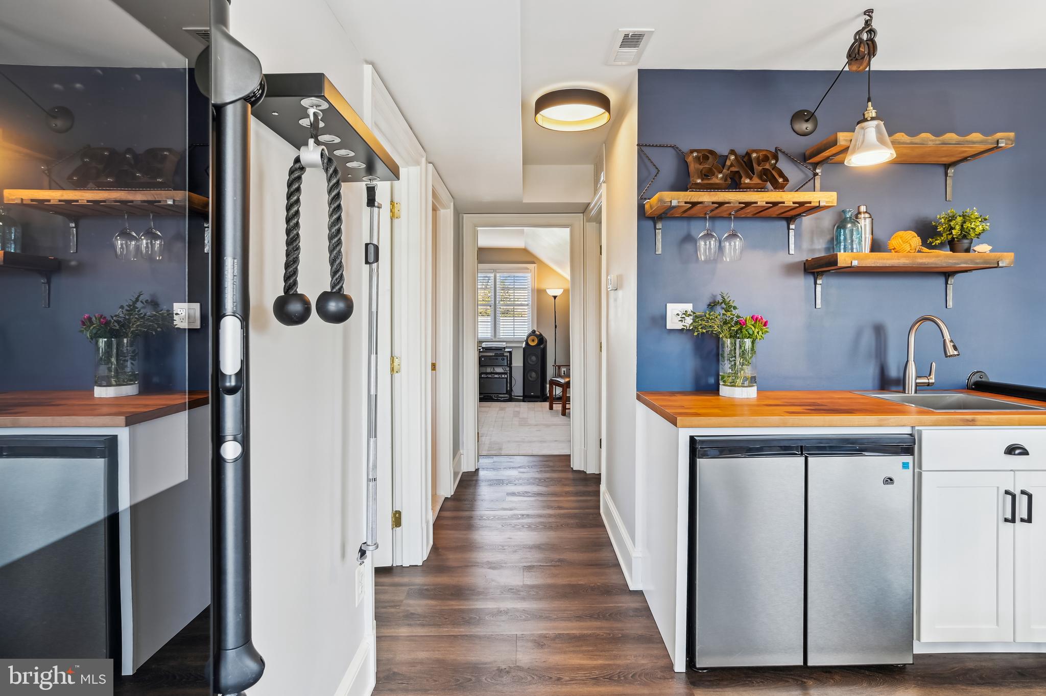 MURRAY HILL - Residential