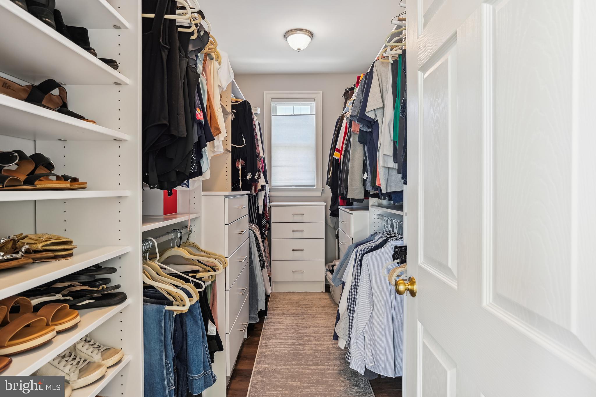 MURRAY HILL - Residential