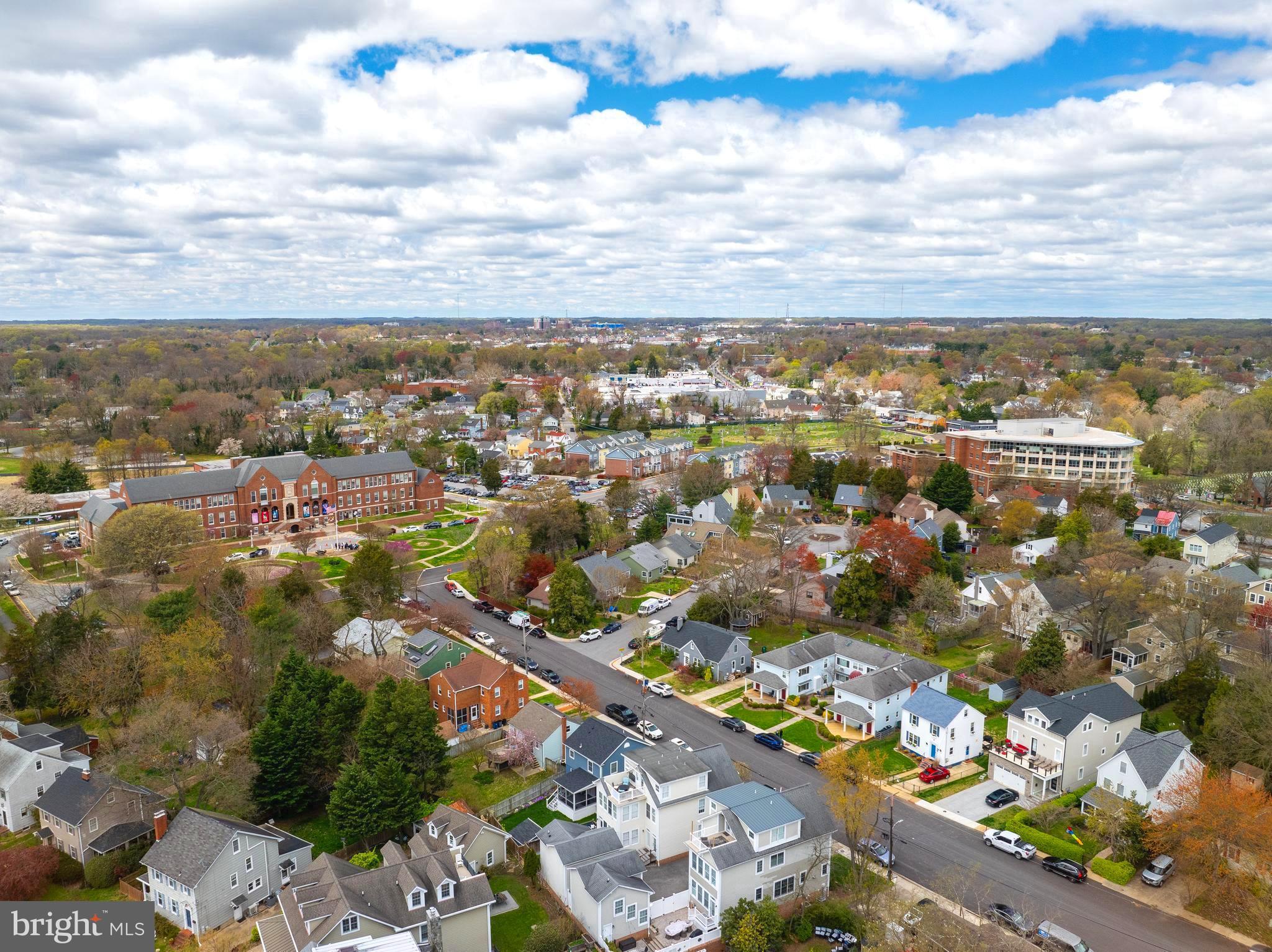 MURRAY HILL - Residential