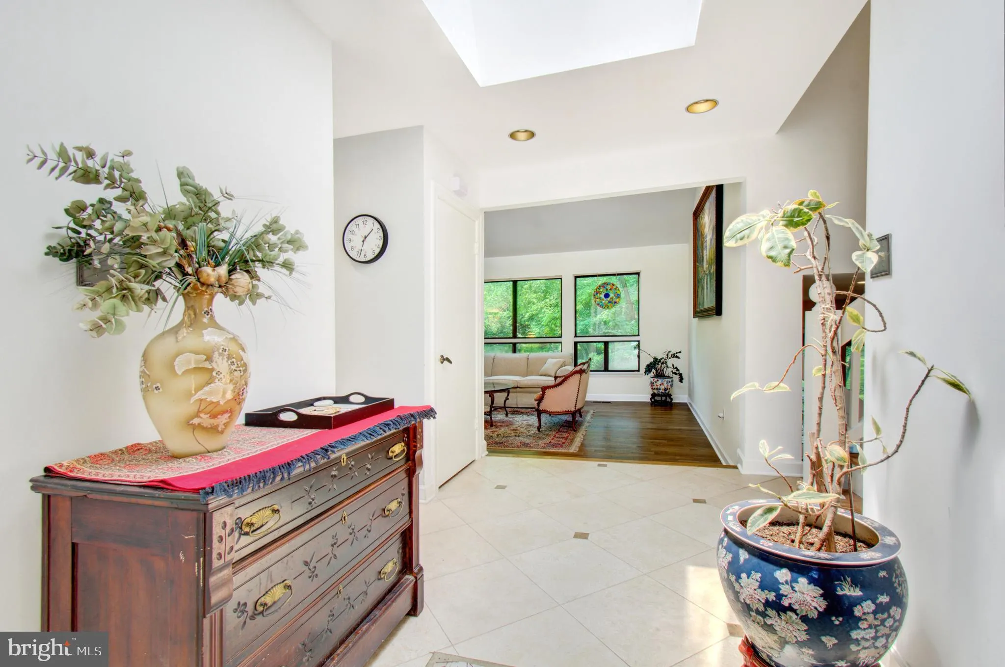 Oakton, Virginia 22124, United States, 4 Bedrooms Bedrooms, ,4 BathroomsBathrooms,Residential,Pending,137651