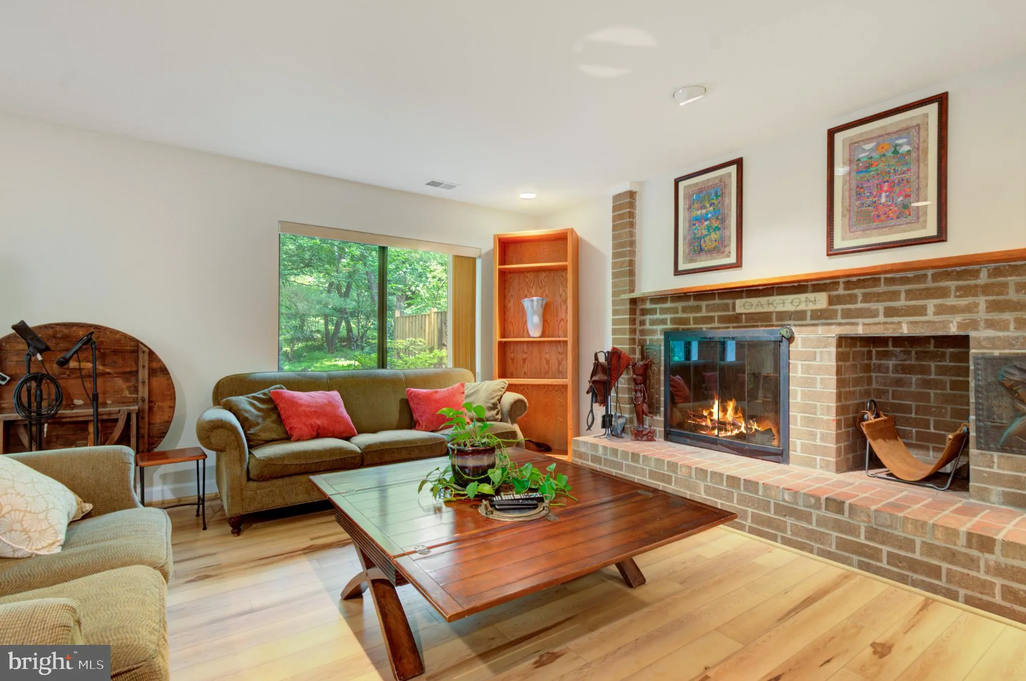 Oakton, Virginia 22124, United States, 4 Bedrooms Bedrooms, ,4 BathroomsBathrooms,Residential,Pending,137651