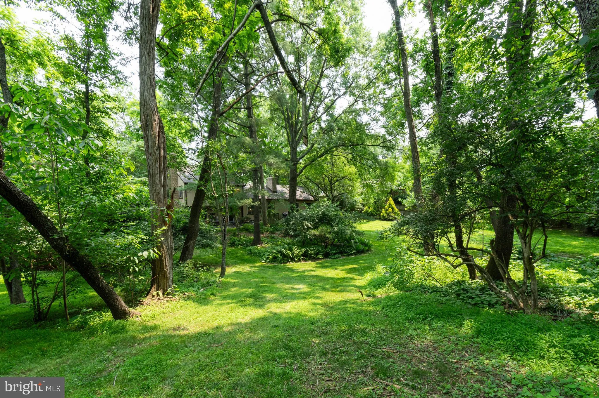 Oakton, Virginia 22124, United States, 4 Bedrooms Bedrooms, ,4 BathroomsBathrooms,Residential,Pending,137651