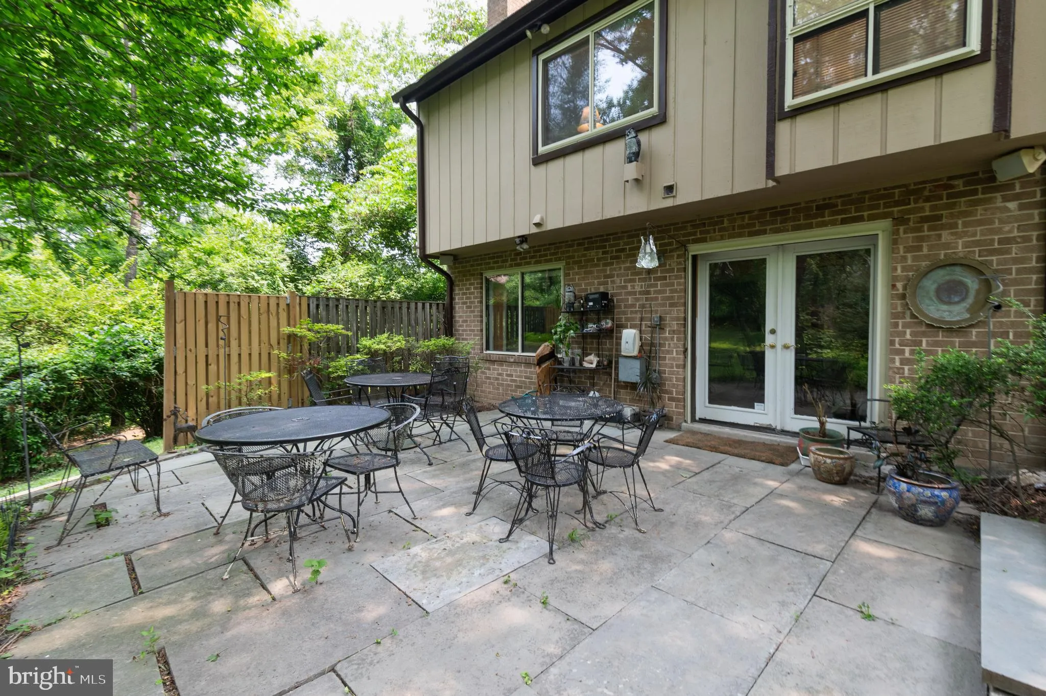 Oakton, Virginia 22124, United States, 4 Bedrooms Bedrooms, ,4 BathroomsBathrooms,Residential,Pending,137651