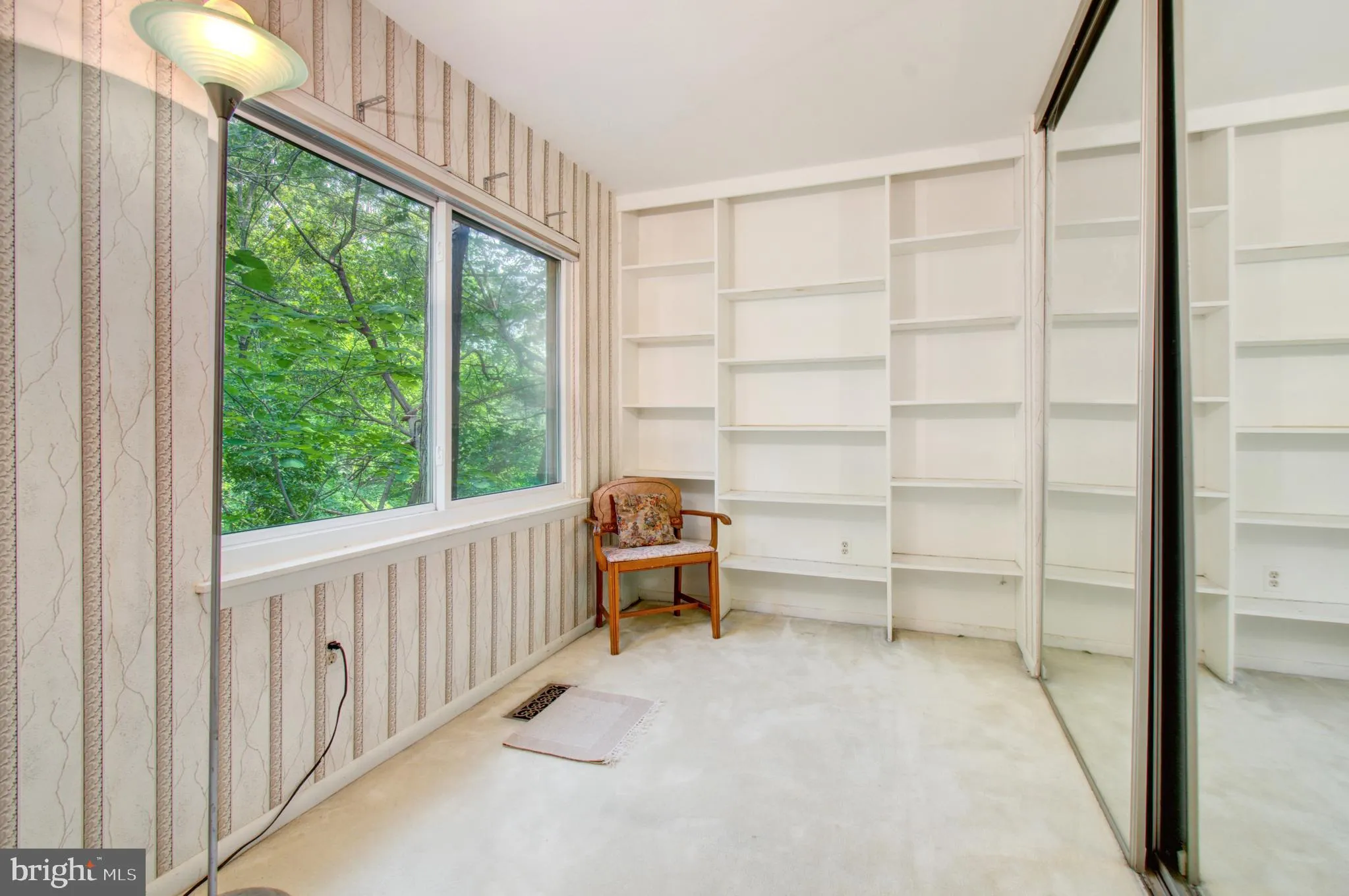 Oakton, Virginia 22124, United States, 4 Bedrooms Bedrooms, ,4 BathroomsBathrooms,Residential,Pending,137651