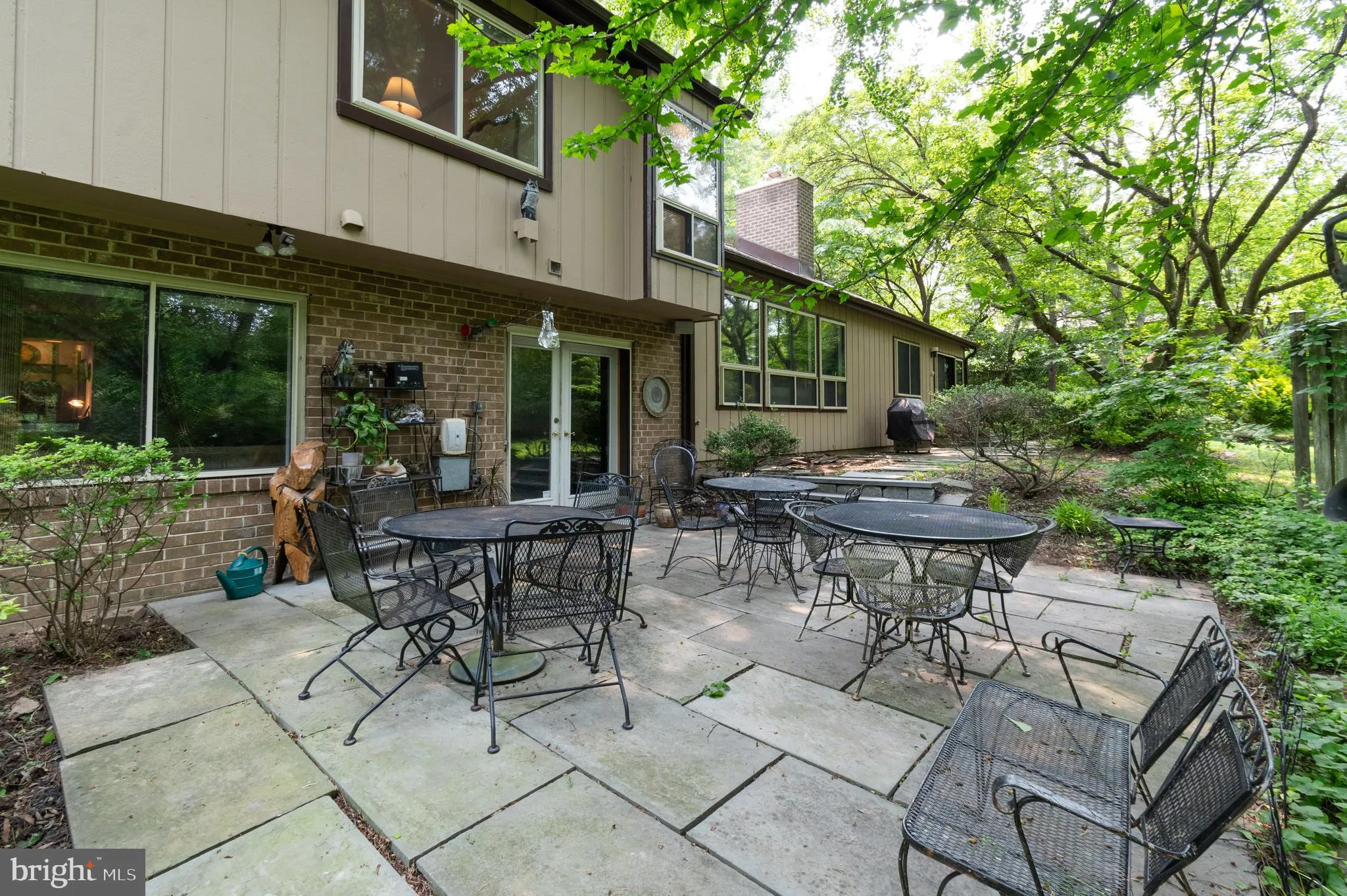 Oakton, Virginia 22124, United States, 4 Bedrooms Bedrooms, ,4 BathroomsBathrooms,Residential,Pending,137651