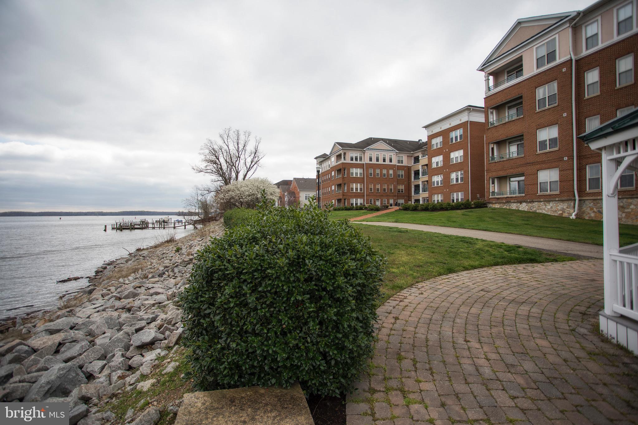 BELMONT BAY - Residential