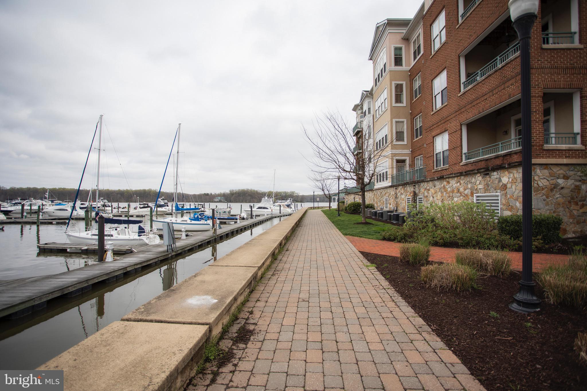 BELMONT BAY - Residential