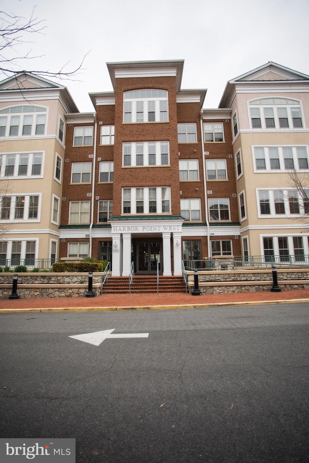 BELMONT BAY - Residential