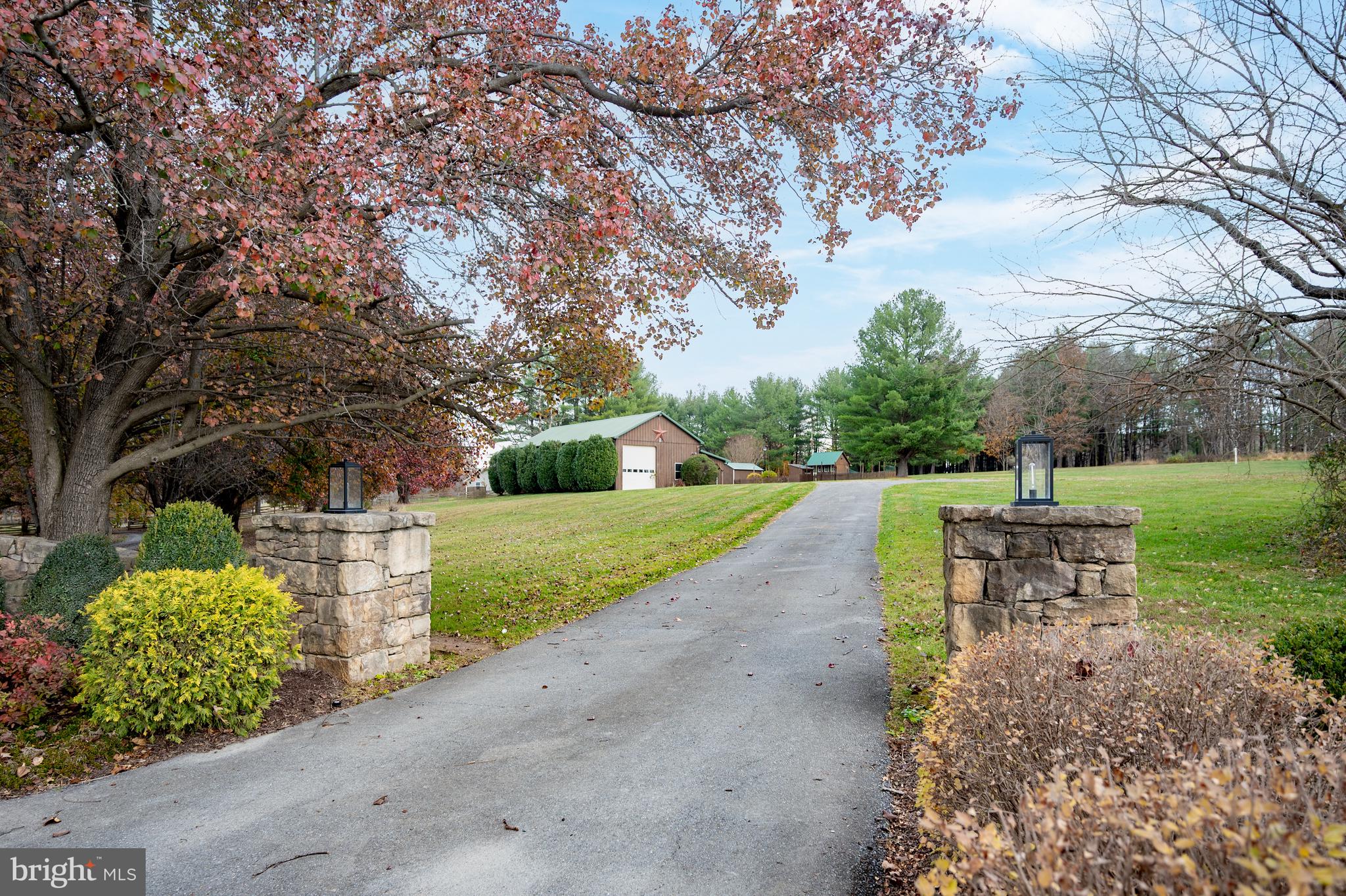 LAKE MARIAN ESTATES - Residential