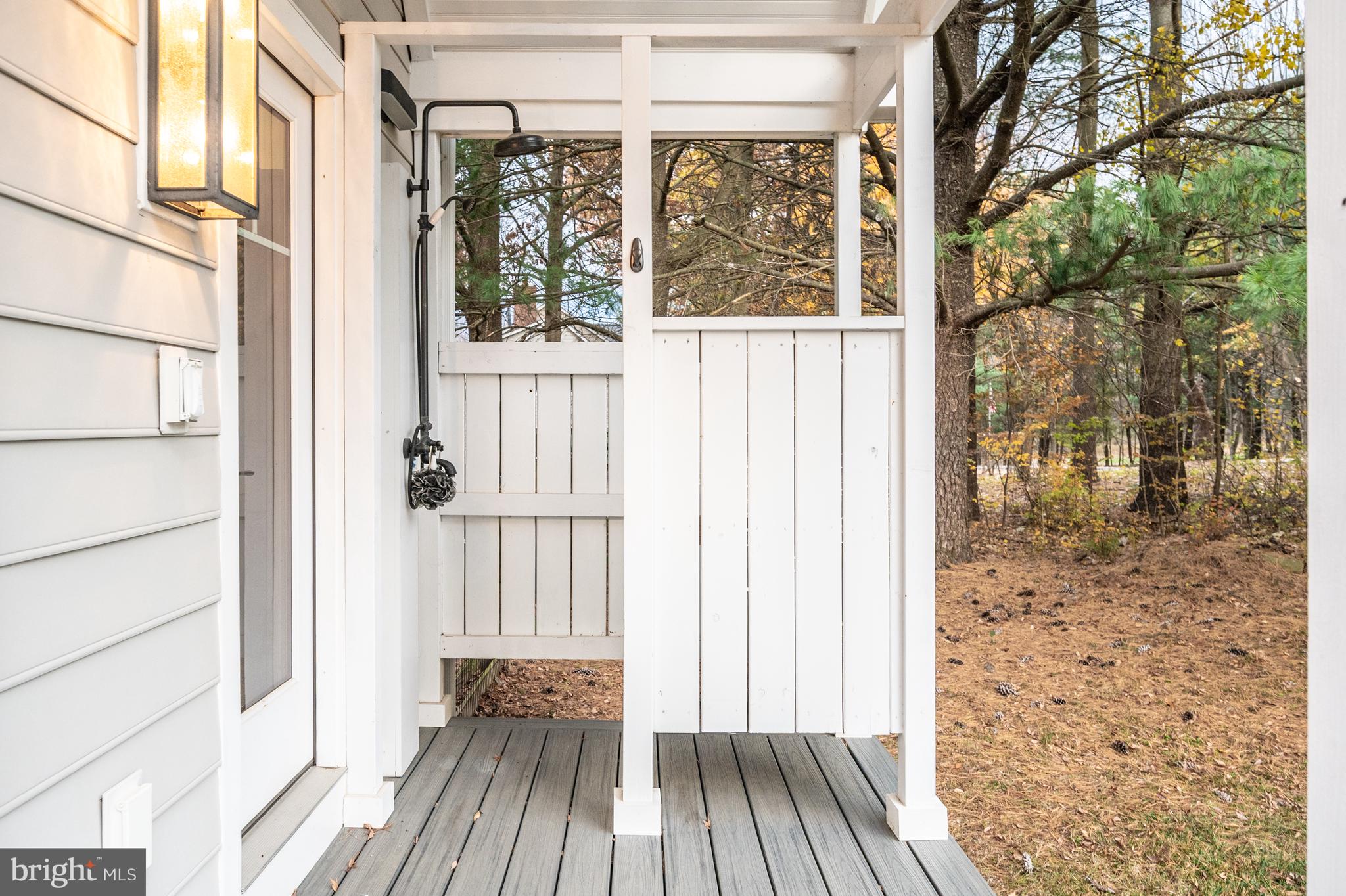 LAKE MARIAN ESTATES - Residential