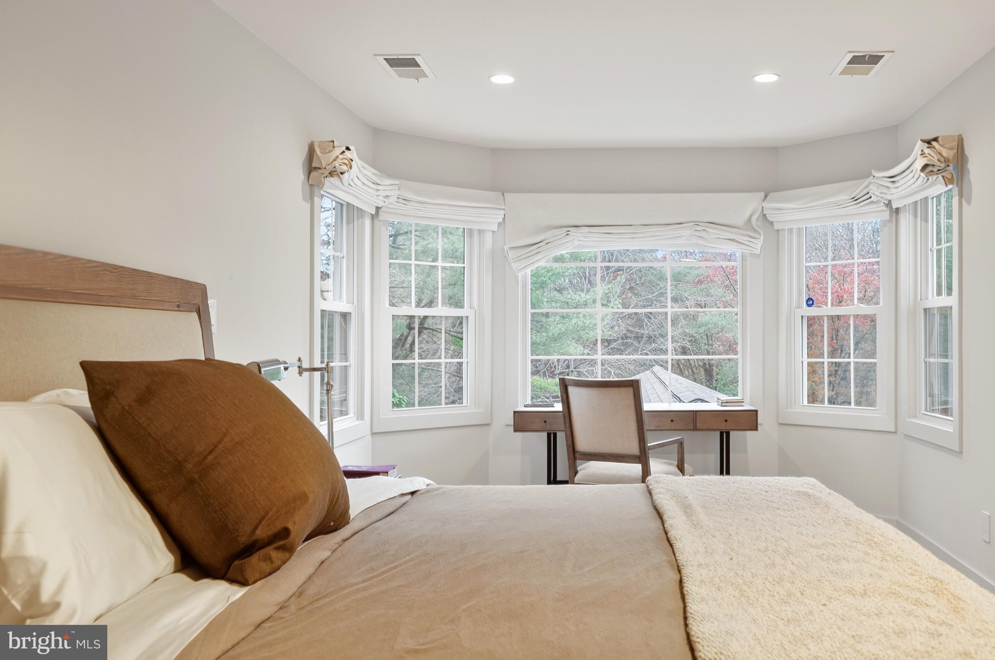 LAKE MARIAN ESTATES - Residential