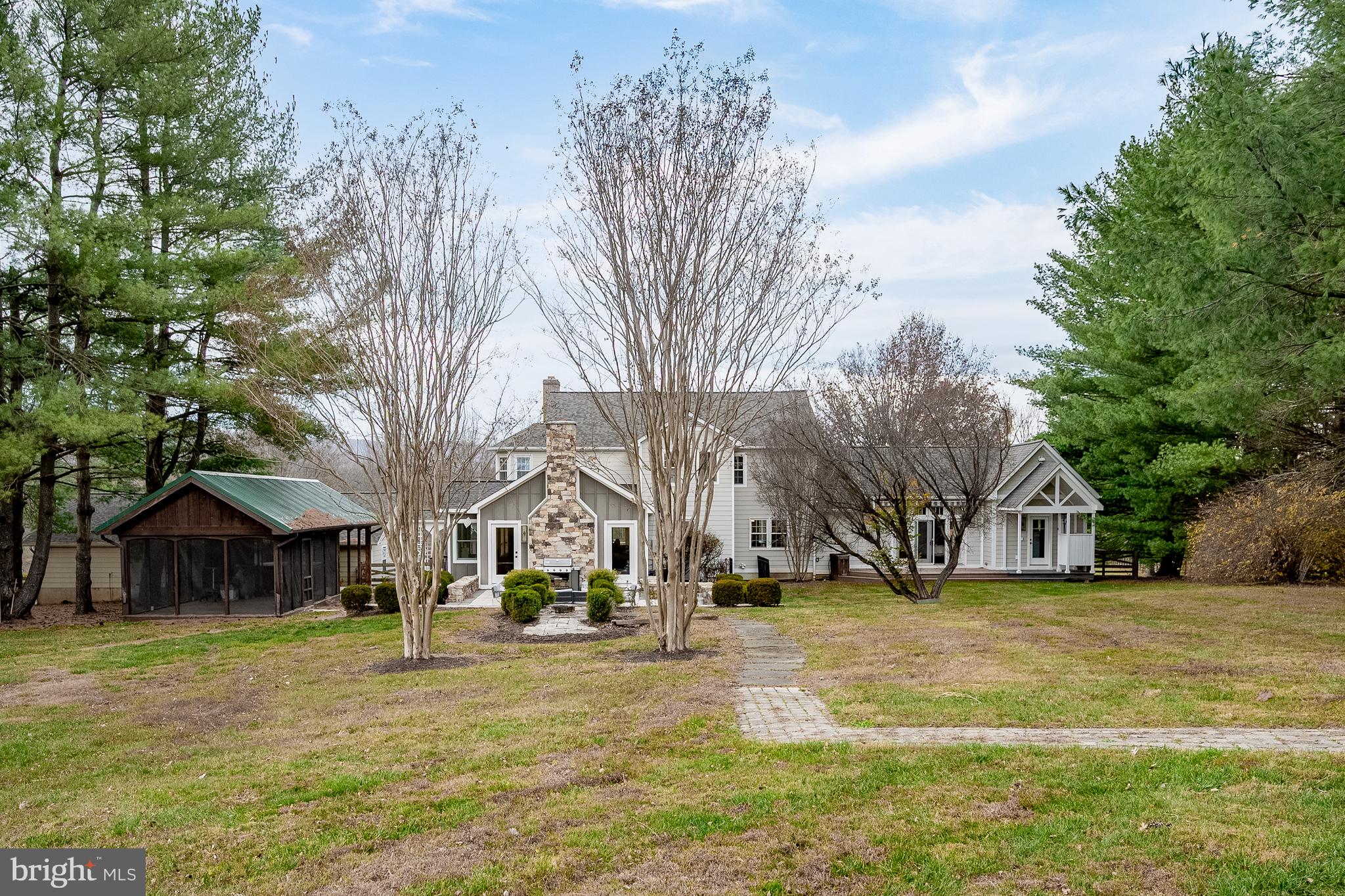 LAKE MARIAN ESTATES - Residential