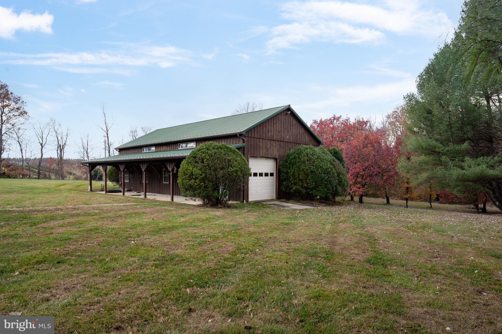LAKE MARIAN ESTATES - Residential
