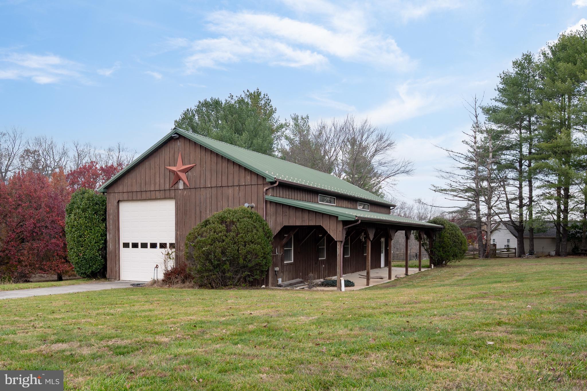 LAKE MARIAN ESTATES - Residential