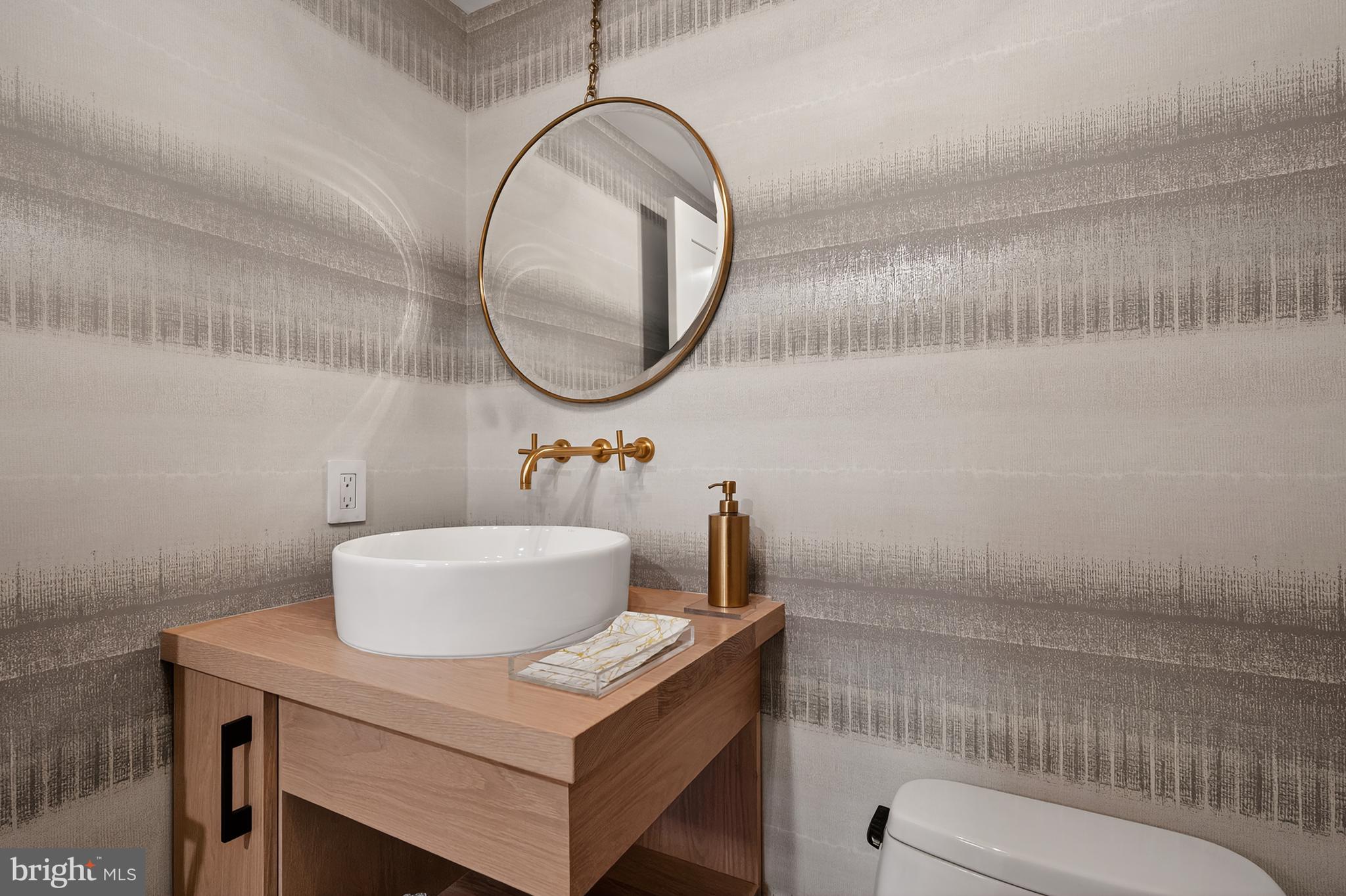 LAKE MARIAN ESTATES - Residential