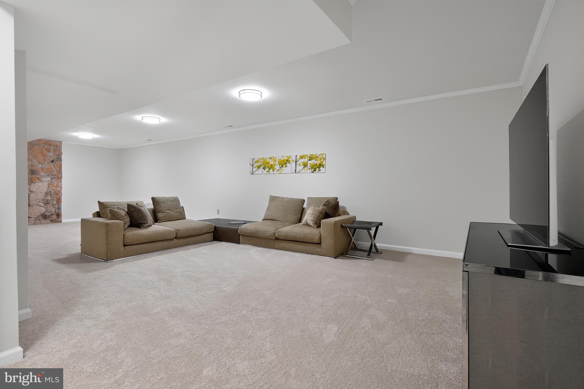 LAKE MARIAN ESTATES - Residential