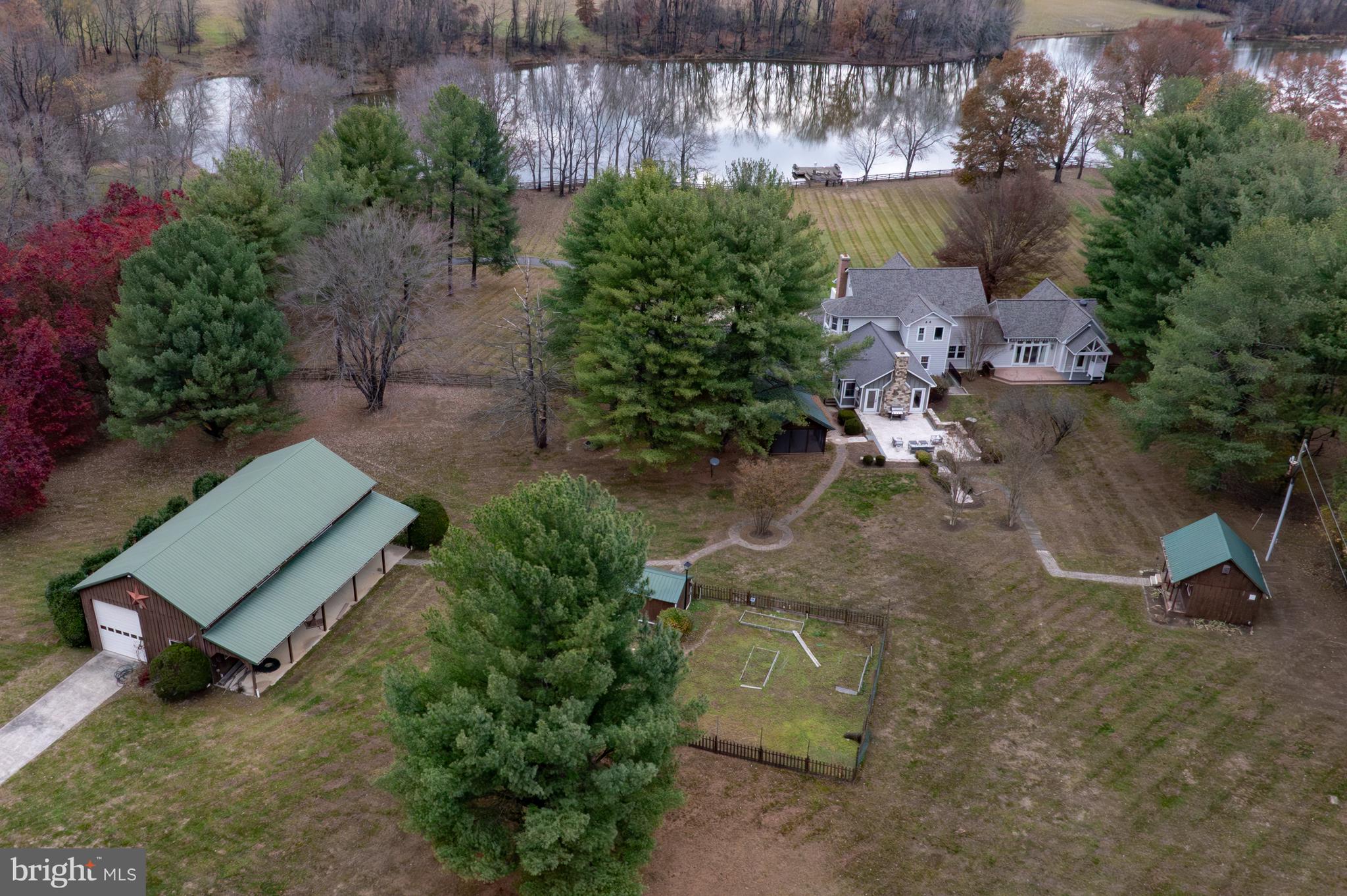 LAKE MARIAN ESTATES - Residential