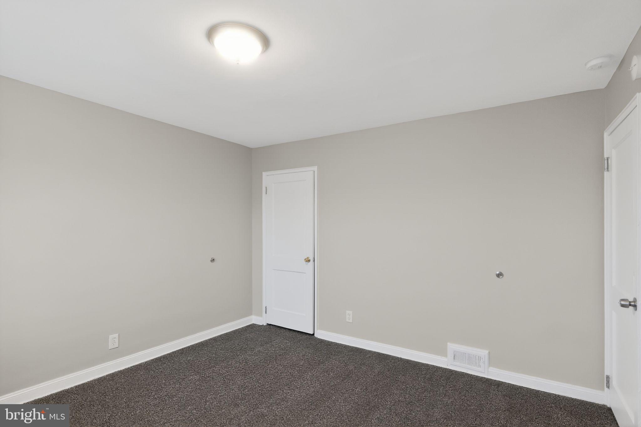 PERRING LOCH - Residential