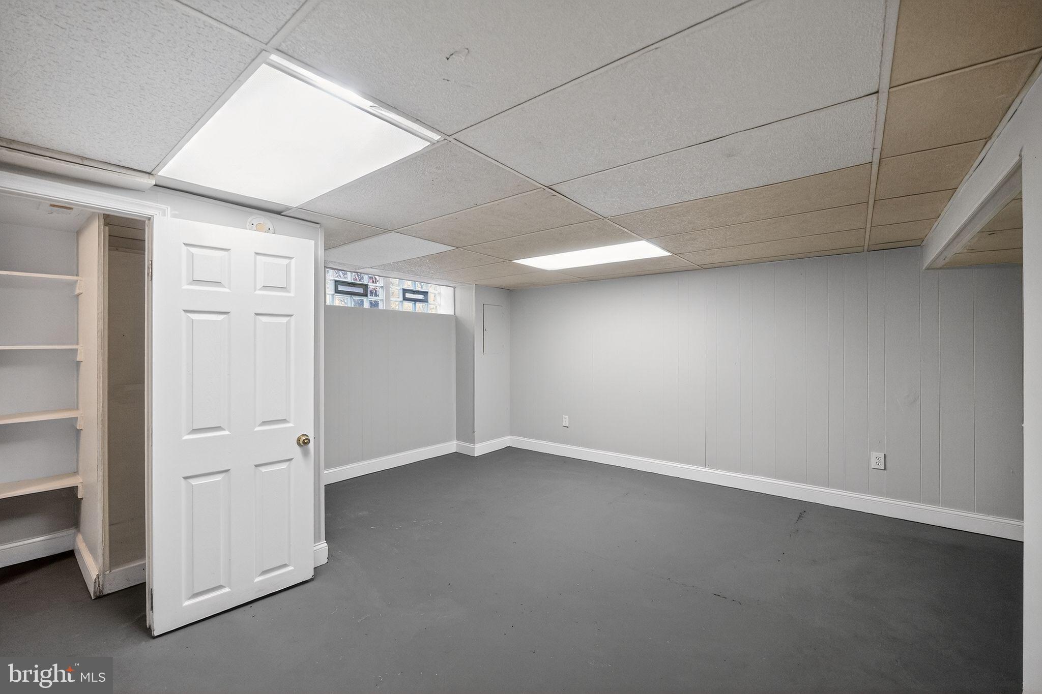 PERRING LOCH - Residential