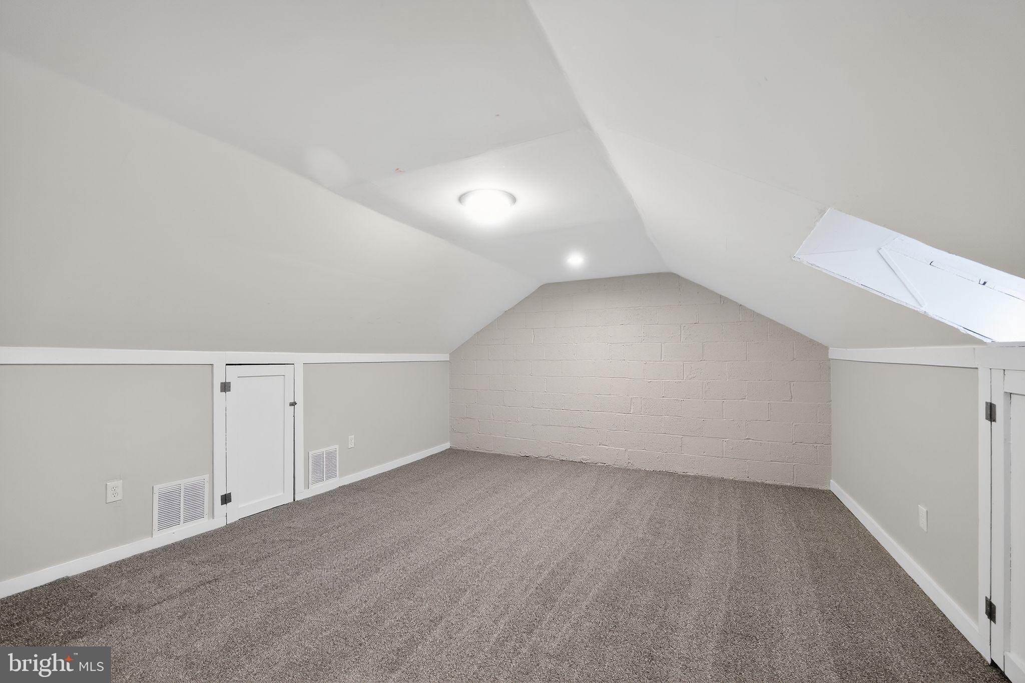 PERRING LOCH - Residential