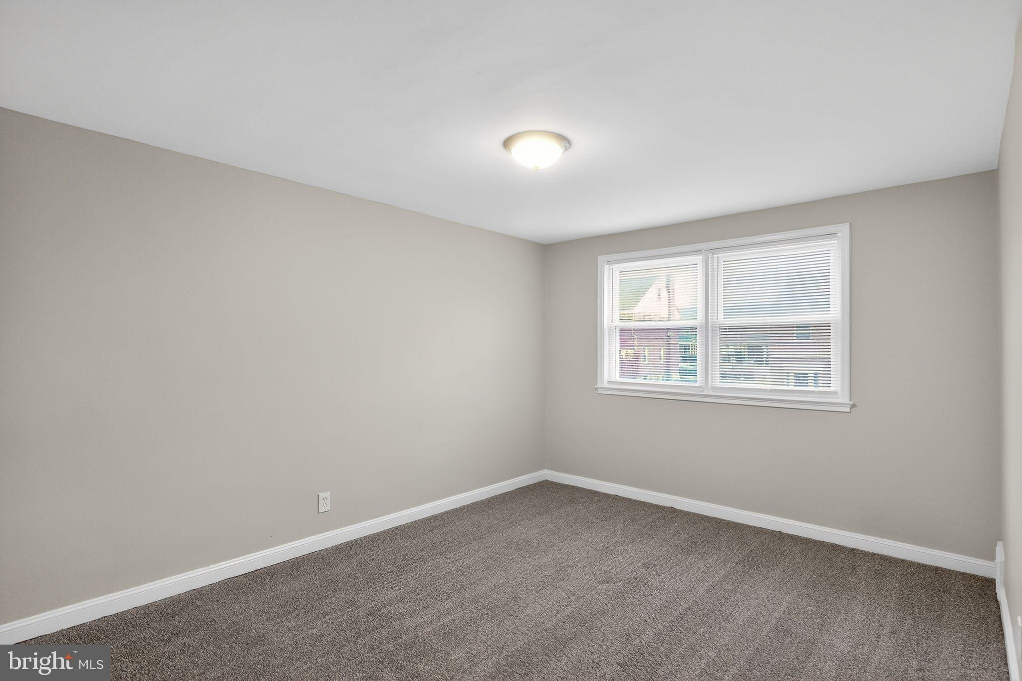 PERRING LOCH - Residential