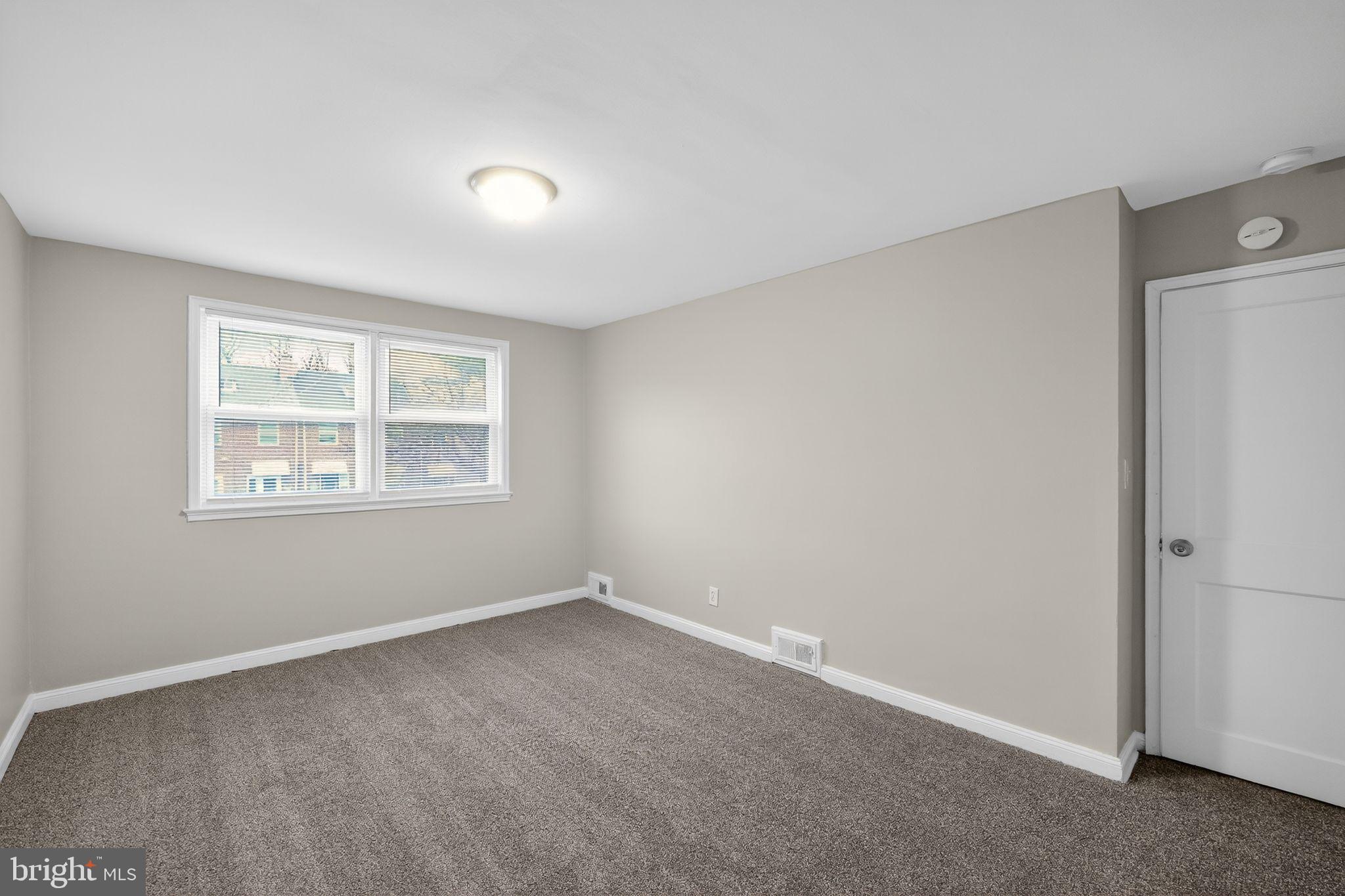 PERRING LOCH - Residential