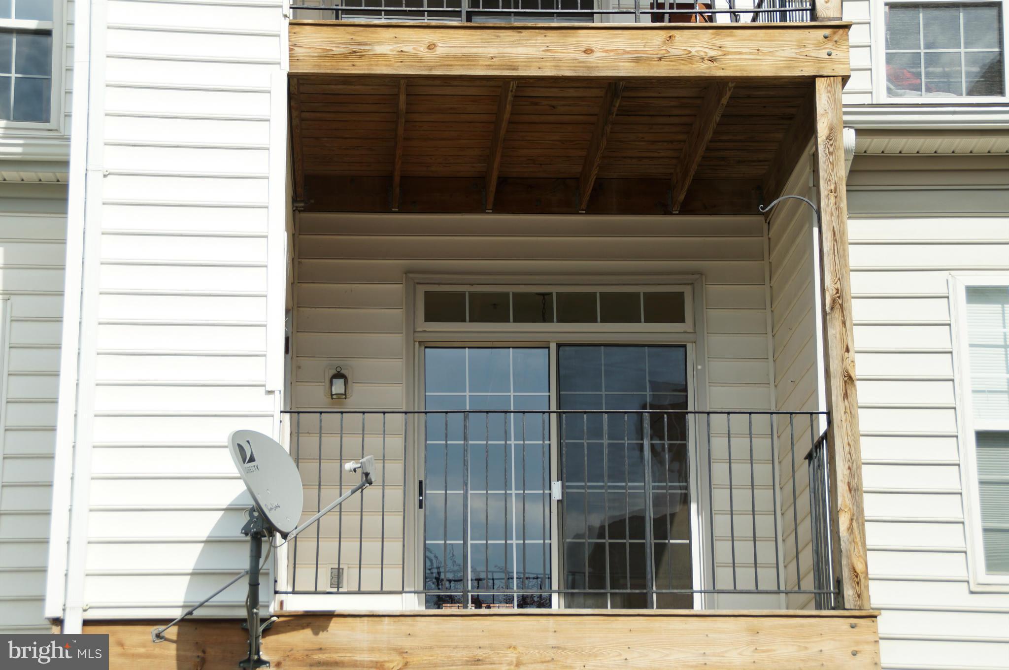 OLD TOWN GREENS - Residential Lease