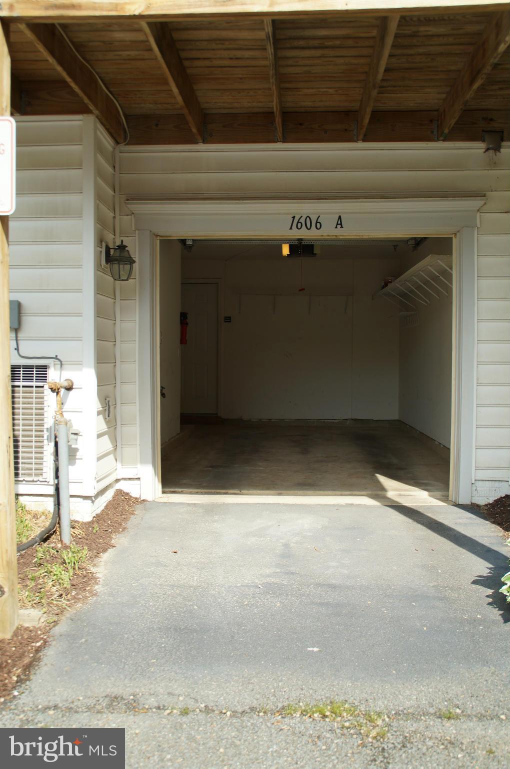 OLD TOWN GREENS - Residential Lease