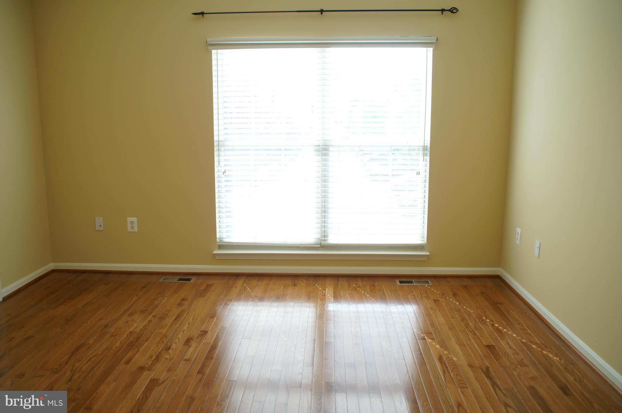 OLD TOWN GREENS - Residential Lease