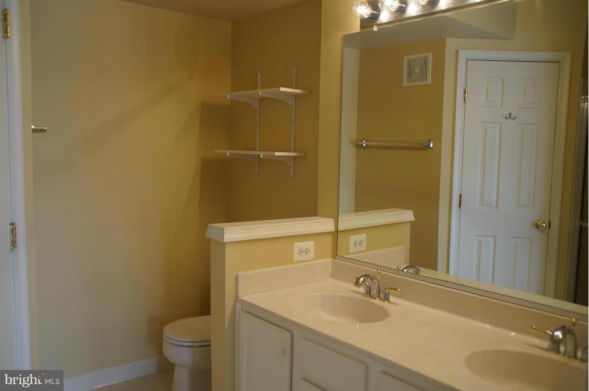 OLD TOWN GREENS - Residential Lease