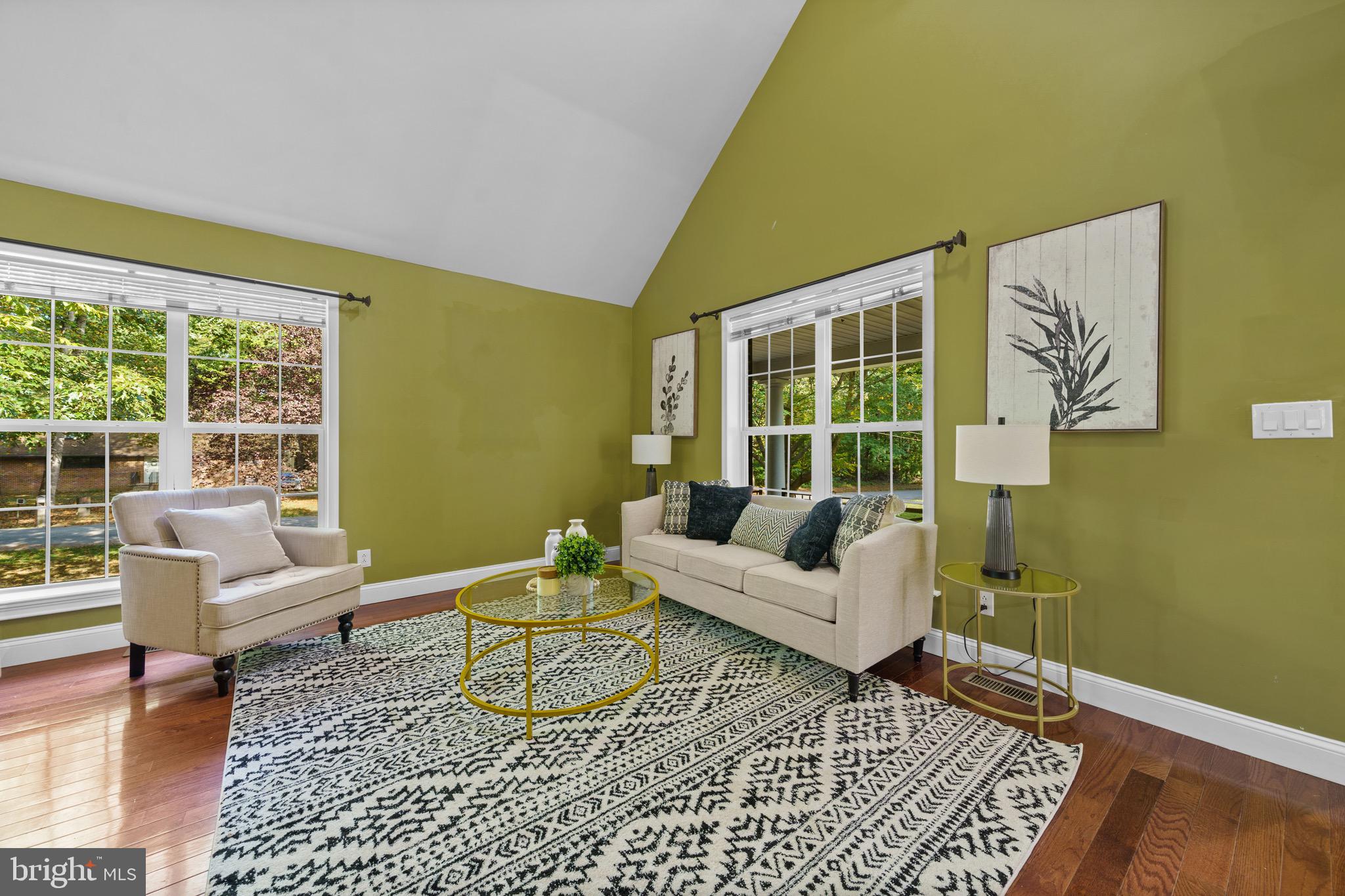 GOLDEN BEACH - Residential