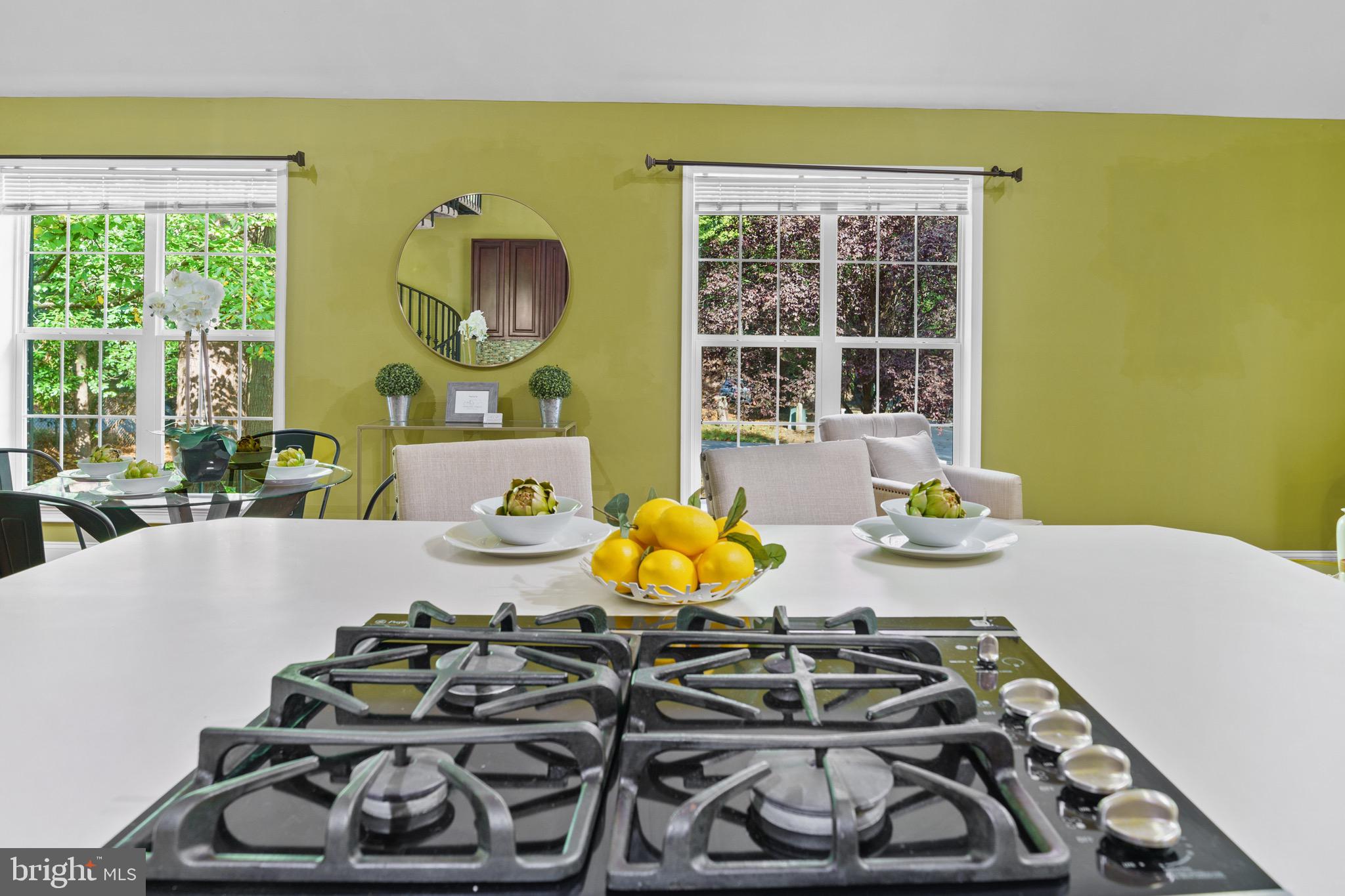 GOLDEN BEACH - Residential