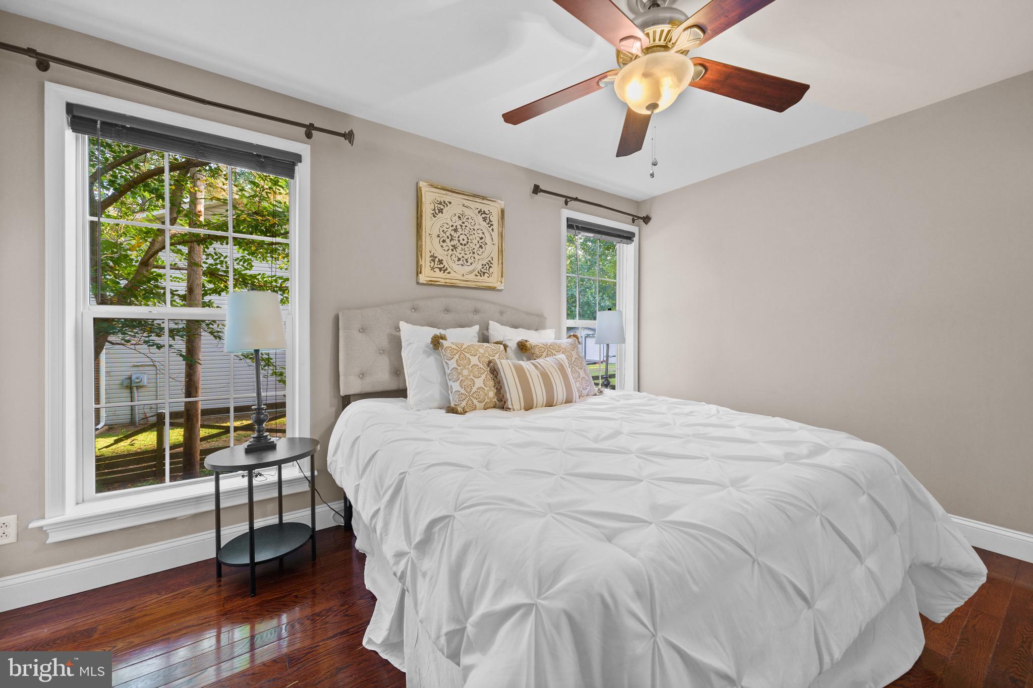 GOLDEN BEACH - Residential