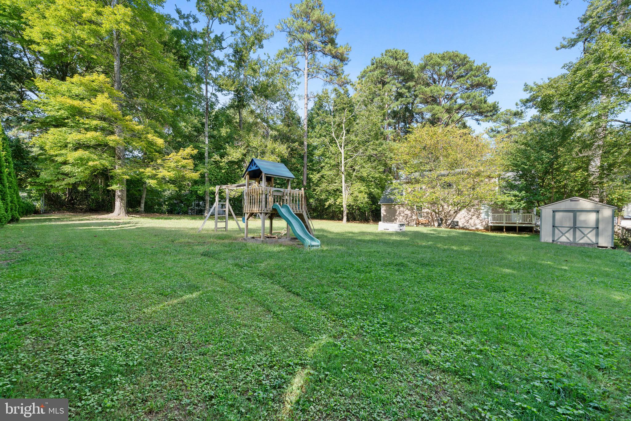 GOLDEN BEACH - Residential