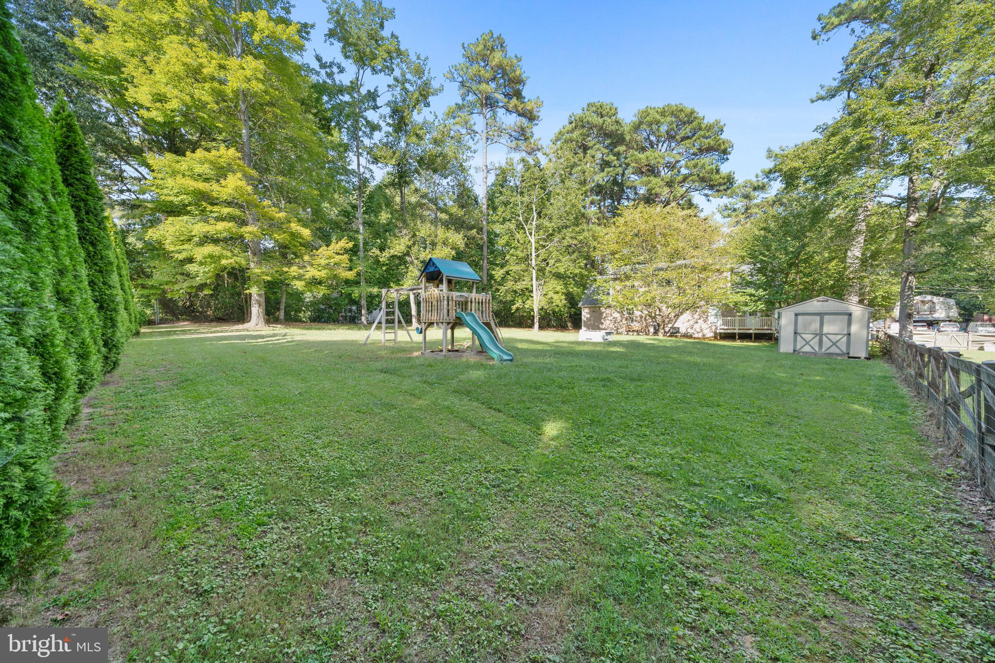 GOLDEN BEACH - Residential