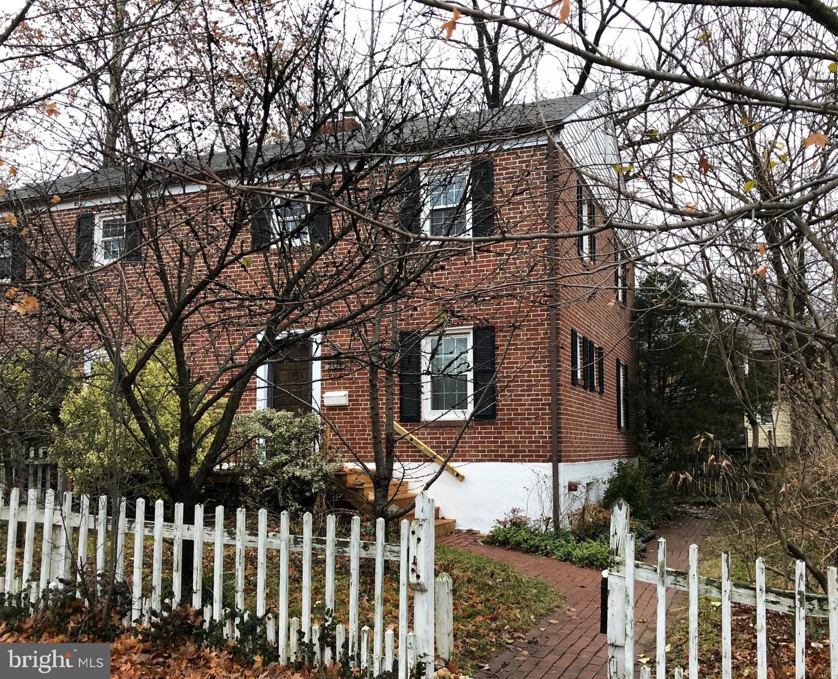 RADNOR WINSTON - Residential