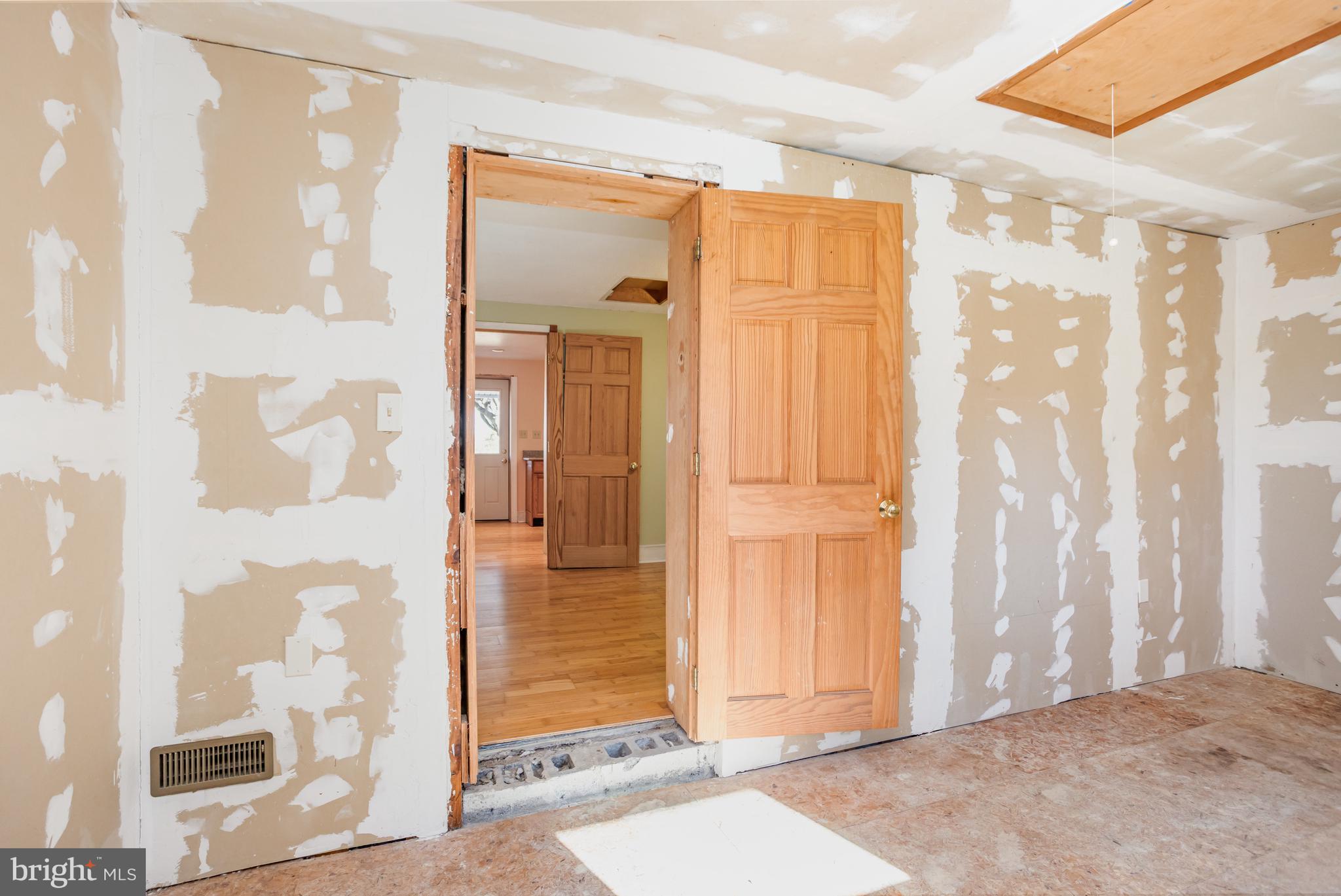 JARRETTSVILLE - Residential