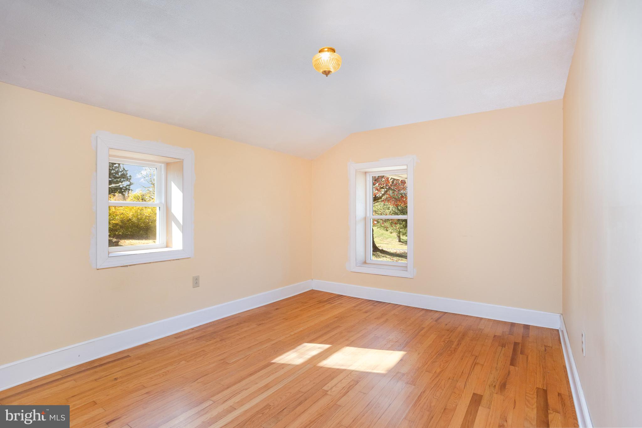 JARRETTSVILLE - Residential