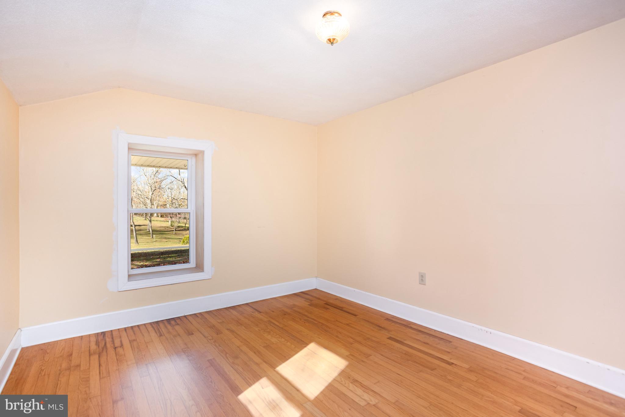 JARRETTSVILLE - Residential