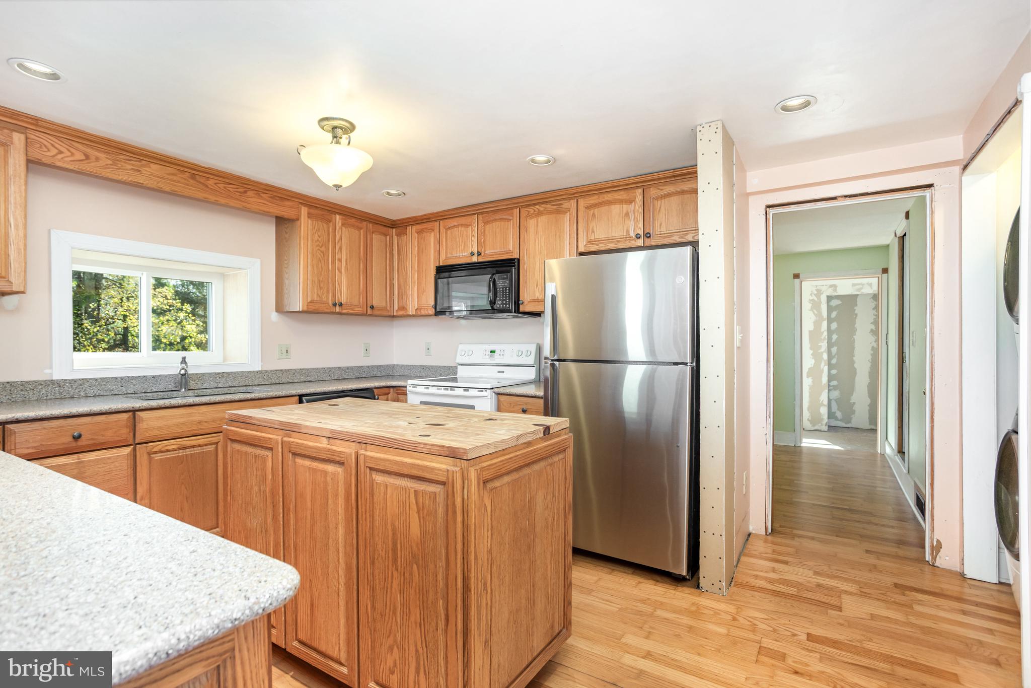 JARRETTSVILLE - Residential