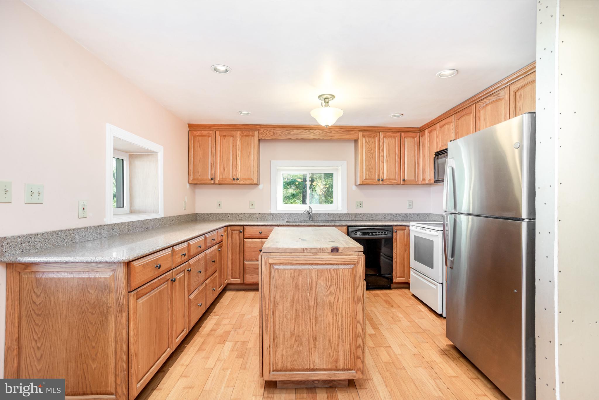 JARRETTSVILLE - Residential