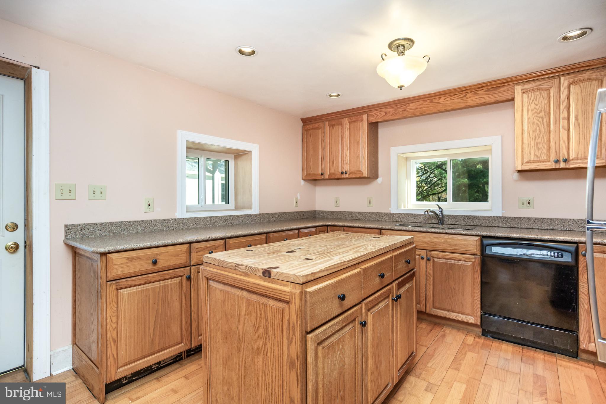 JARRETTSVILLE - Residential