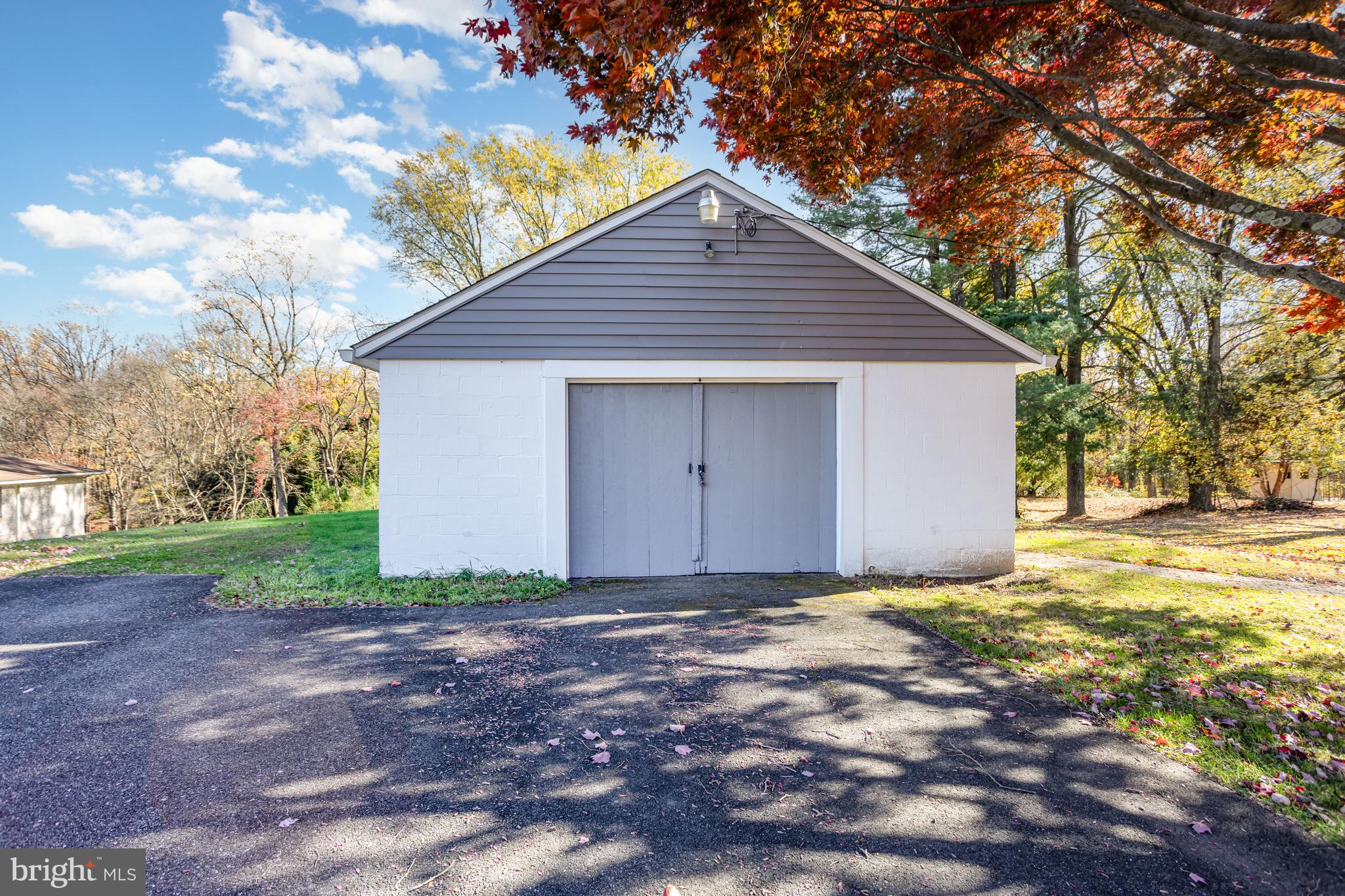 JARRETTSVILLE - Residential