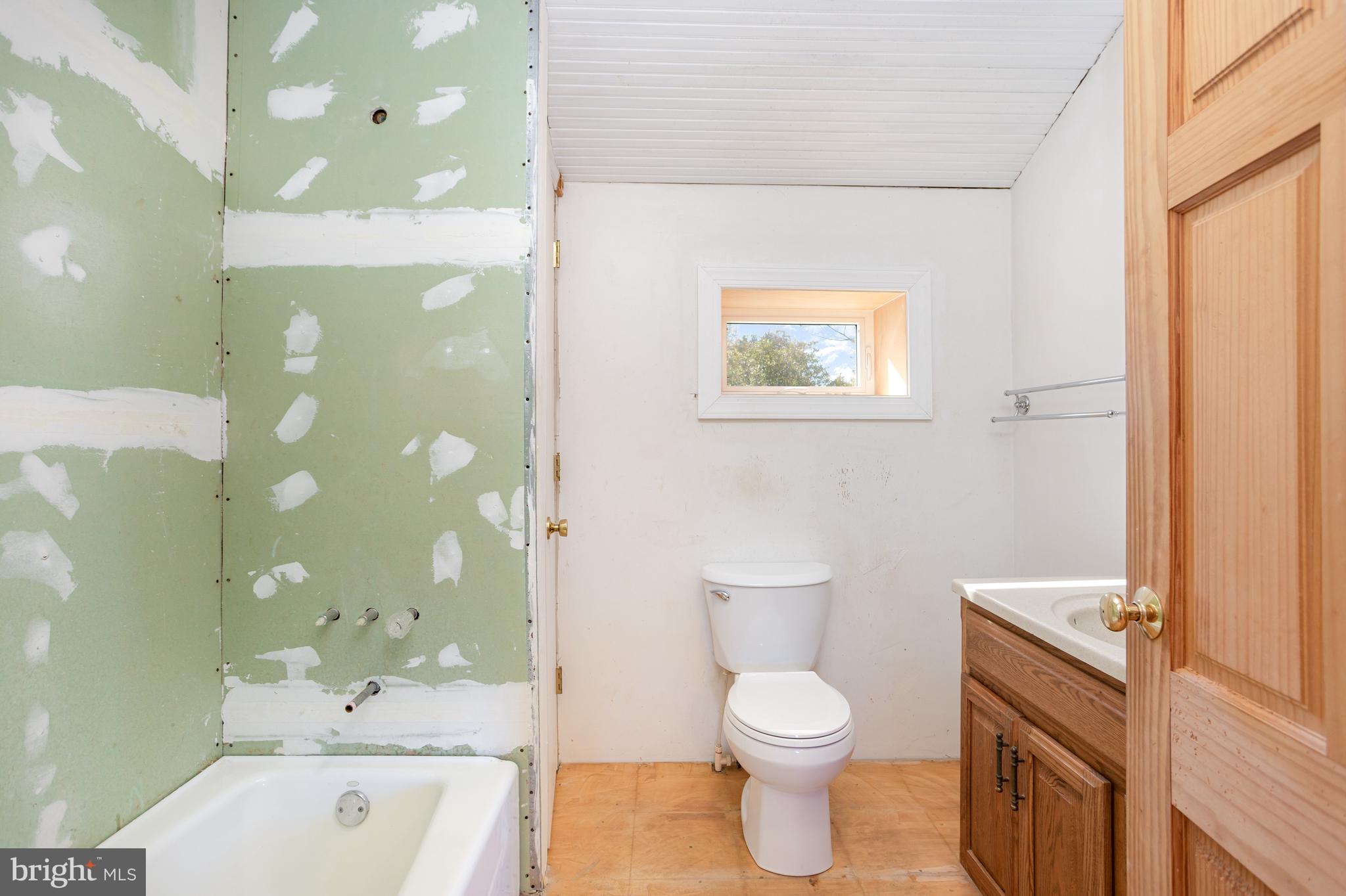 JARRETTSVILLE - Residential