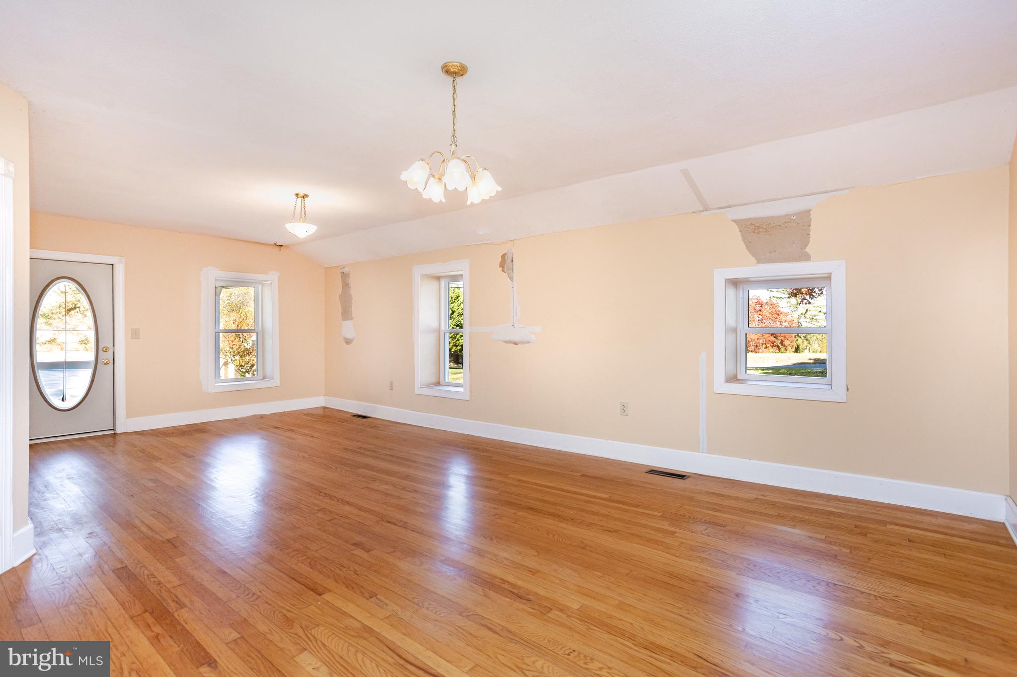 JARRETTSVILLE - Residential