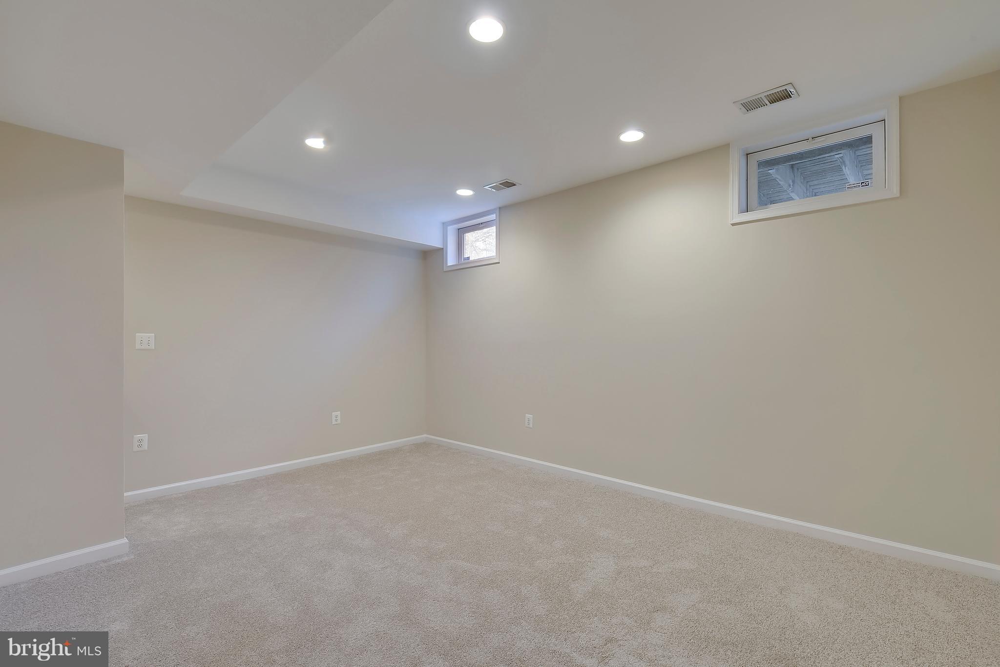 CARLIN SPRINGS - Residential